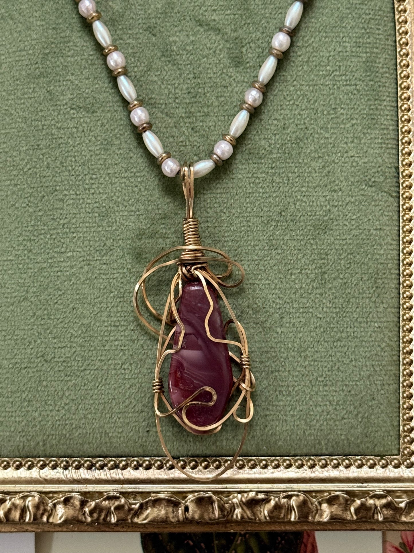 Vintage Gold Tone Pearl Beaded Artisan Necklace