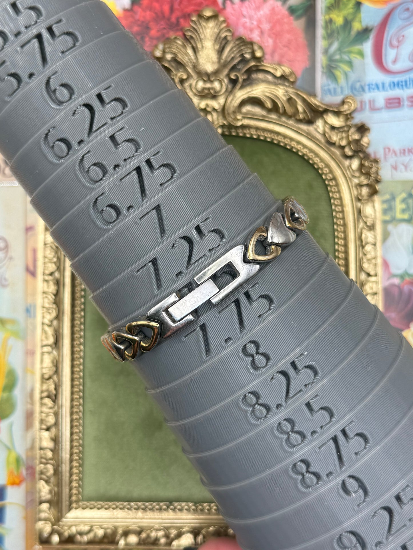 Working Vintage Two Tone Bulova Watch 7.5”