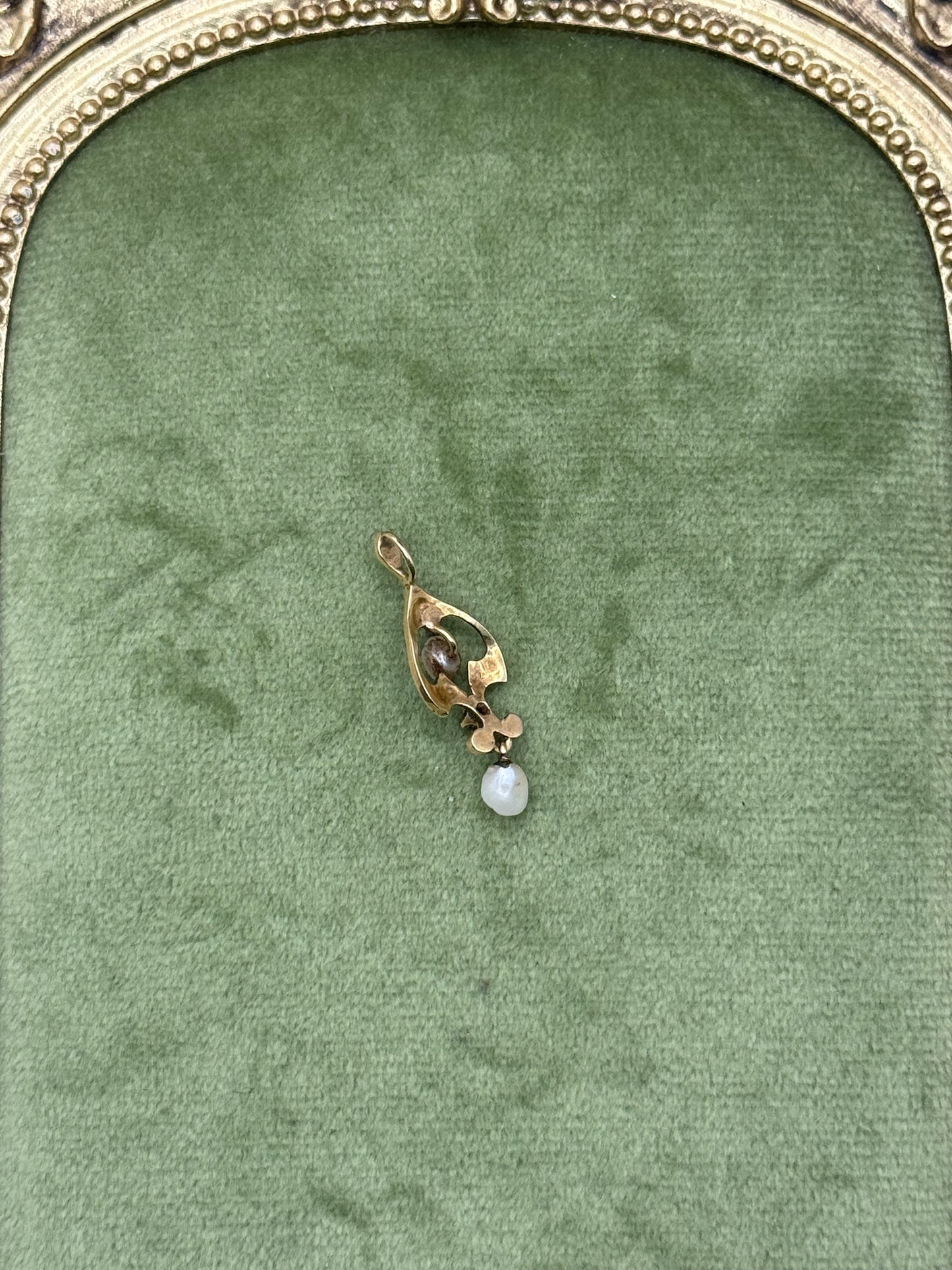 Antique 10k Gold Edwardian Lavalier Seed Pearl Pendant