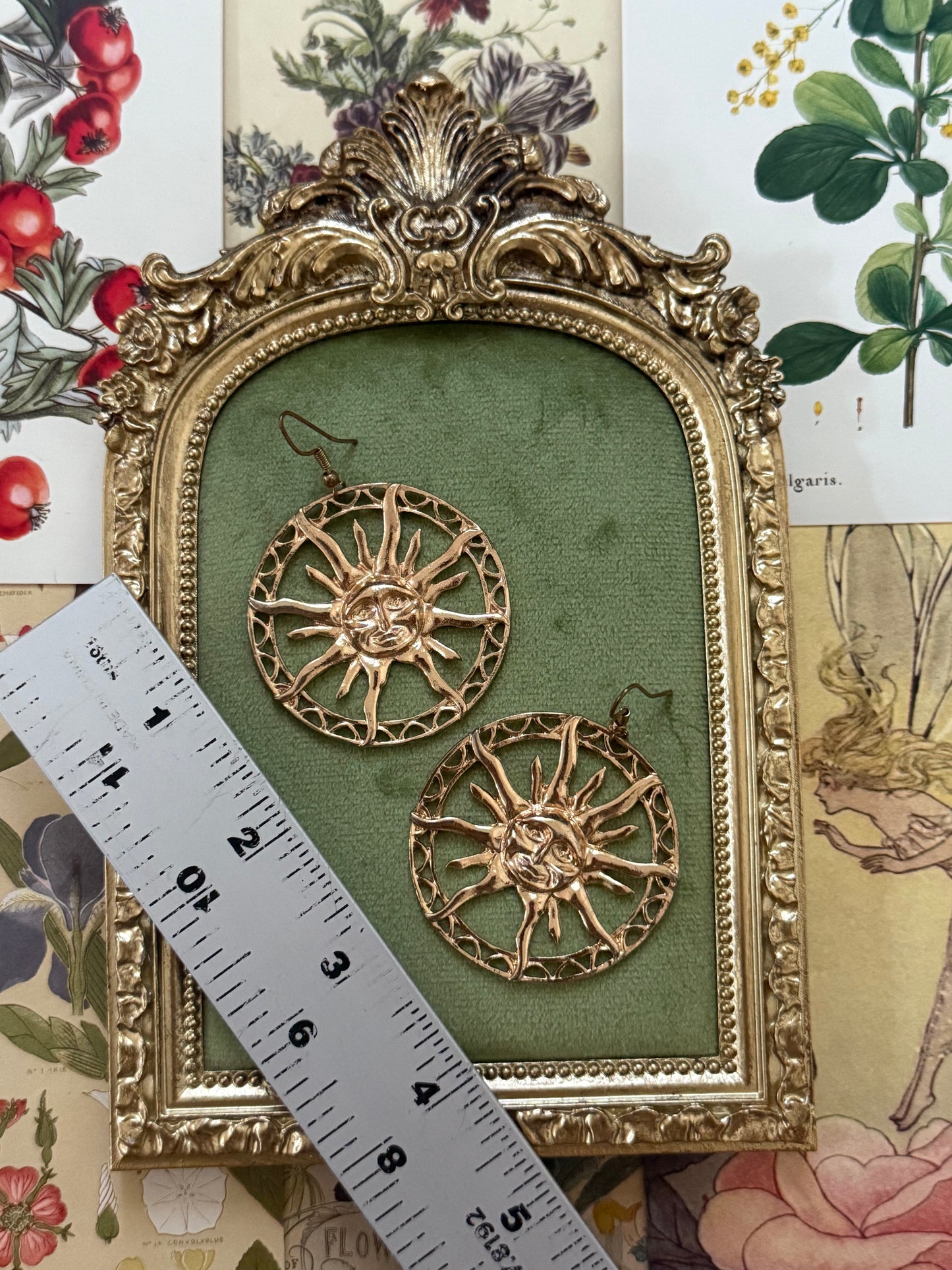 Vintage Gold Tone Sun Celestial Earrings