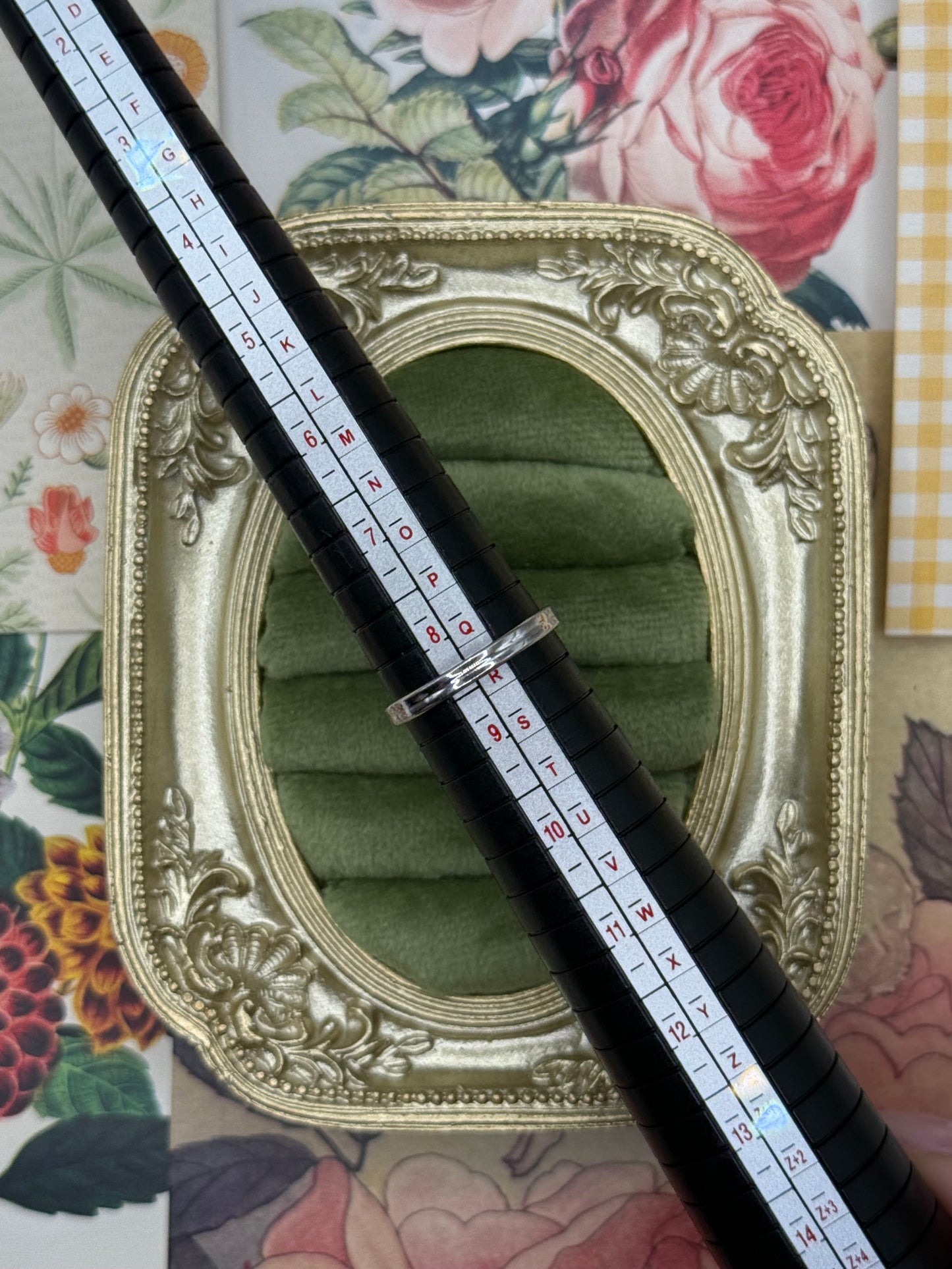 Vintage Silver Tone Dainty Ring Size 8.5