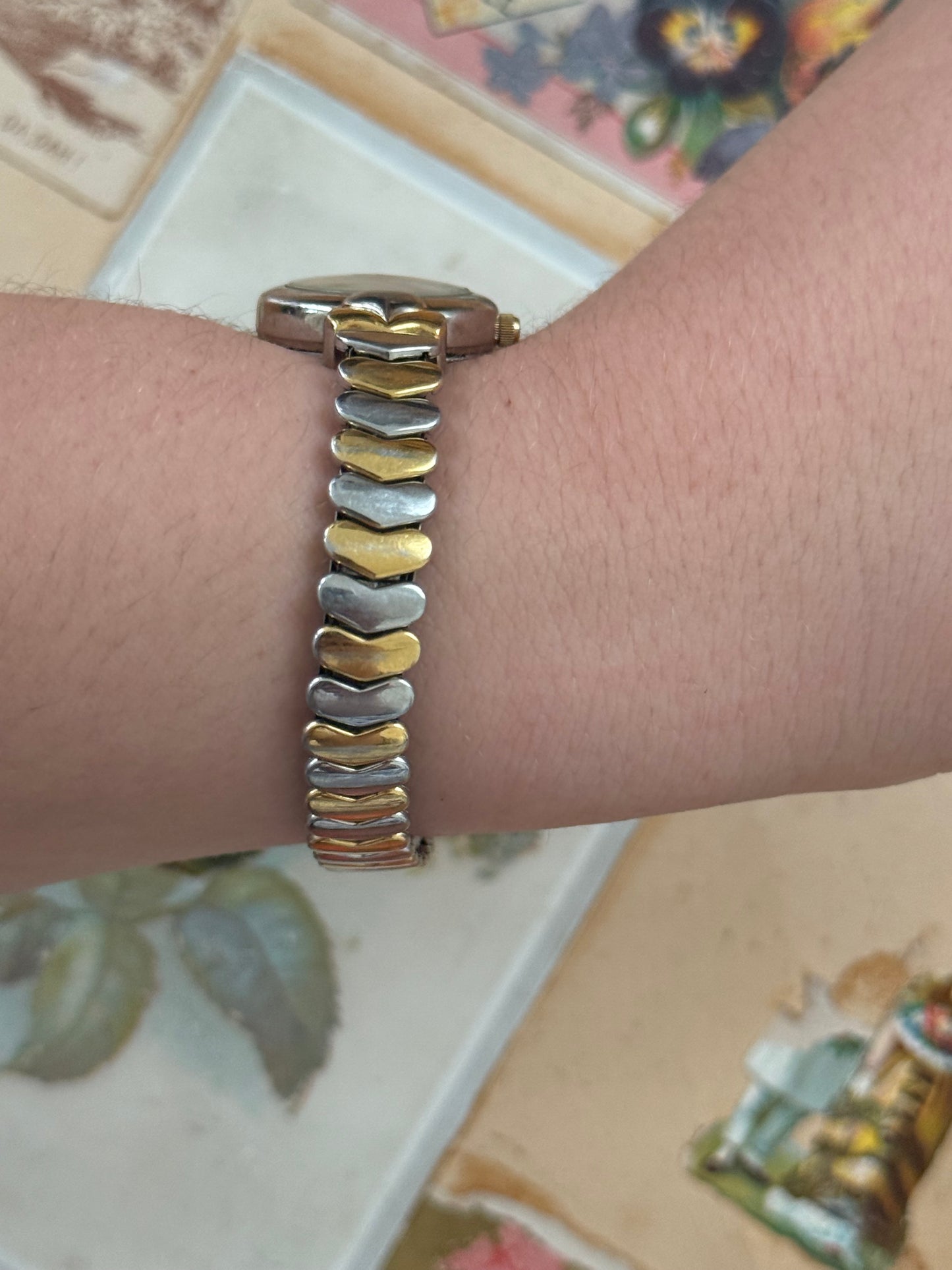 working two tone heart band stretchy watch