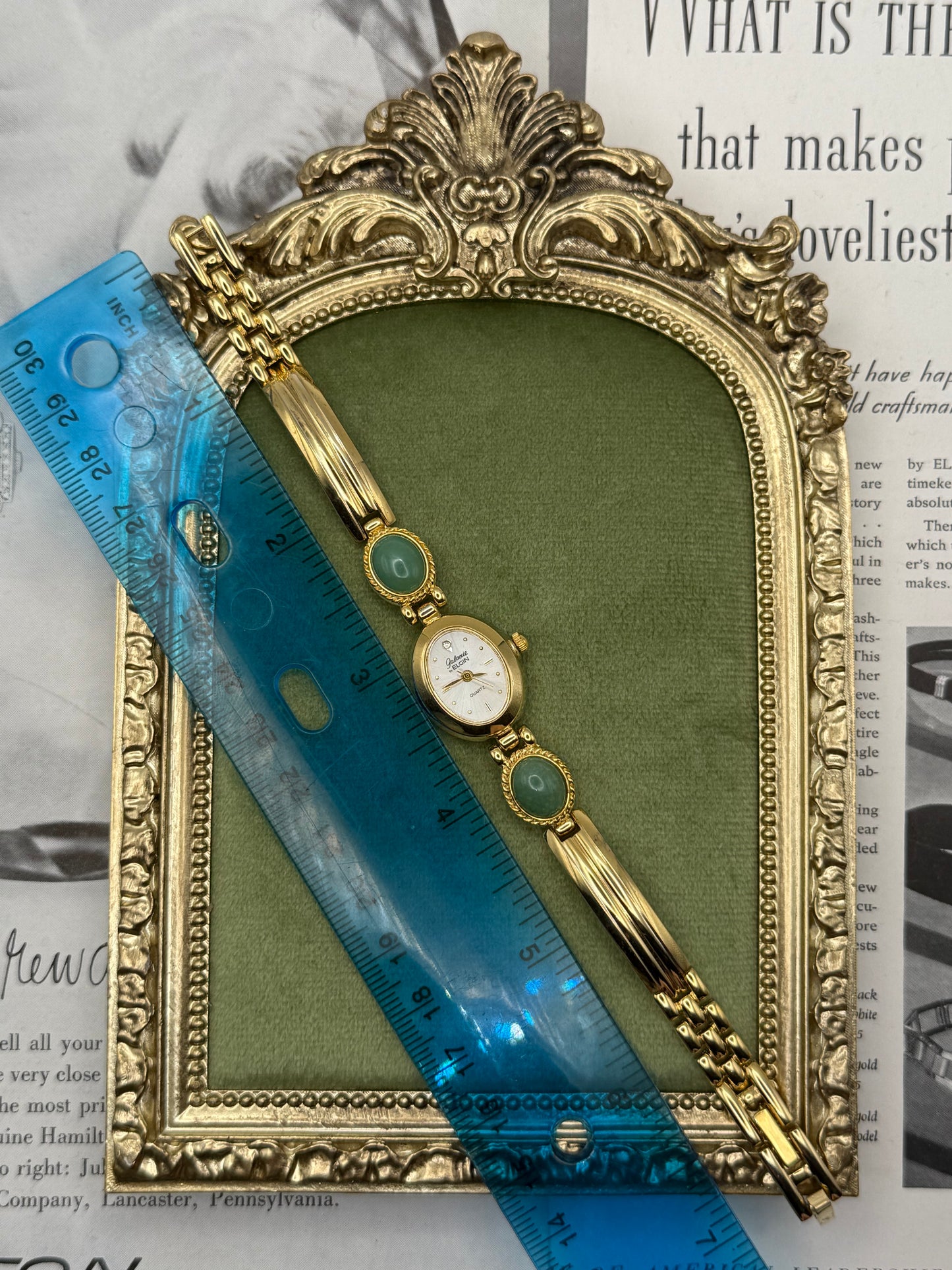 Working Vintage Gold Tone Green Stone Watch