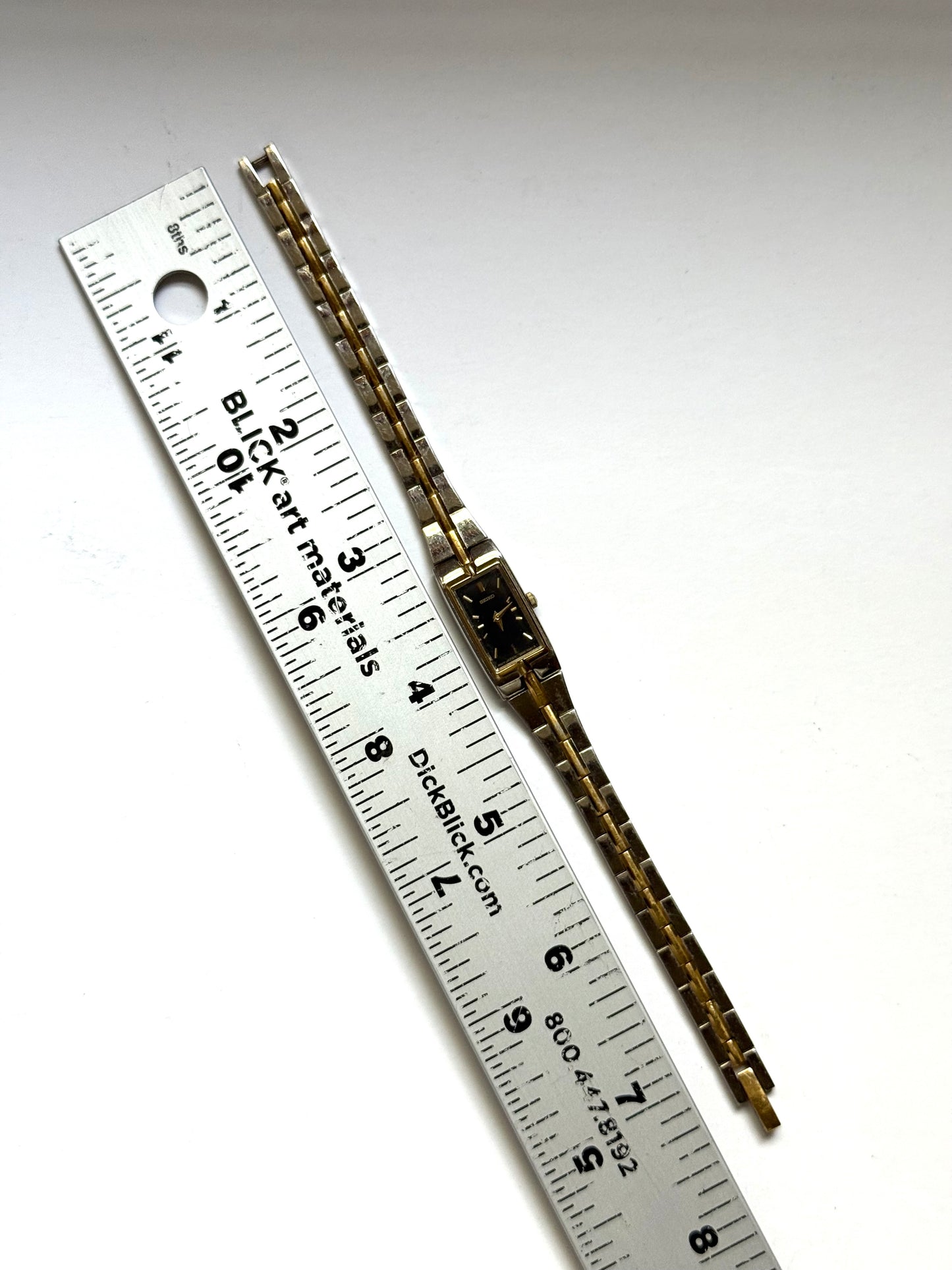 working two tone black dial seiko watch