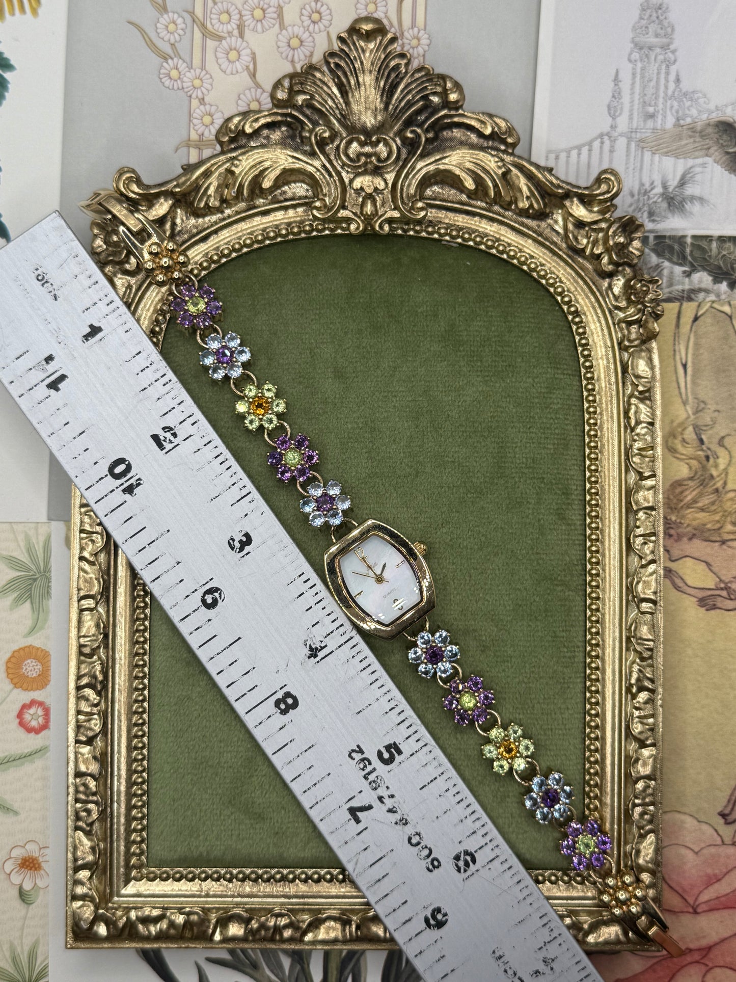 Working Vintage Gold Tone Gemmed Floral Watch