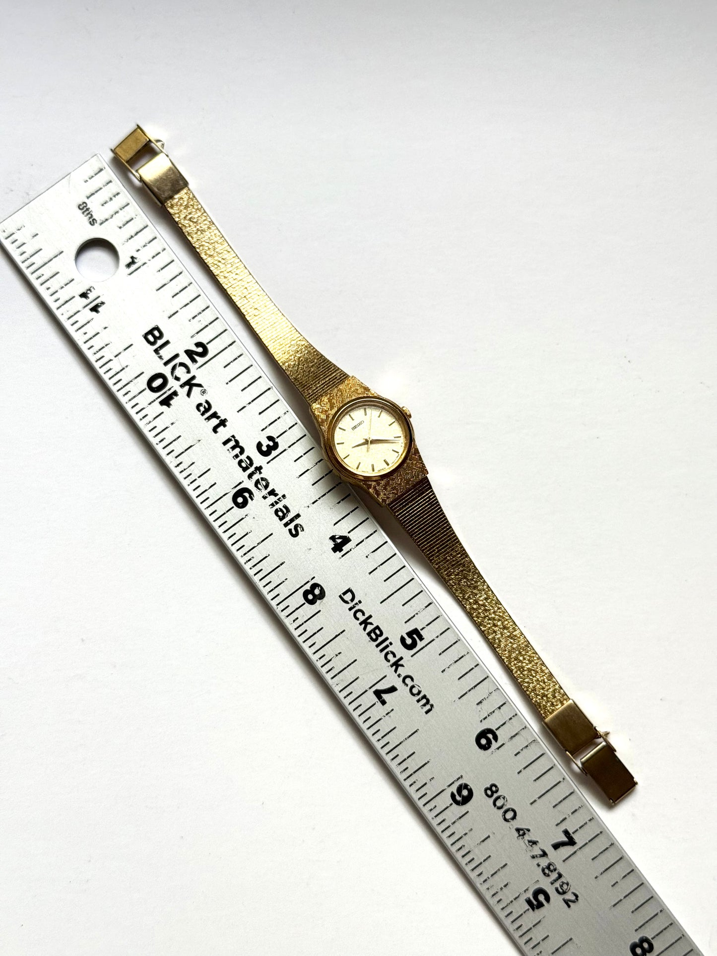 working gold tone circle dial seiko watch