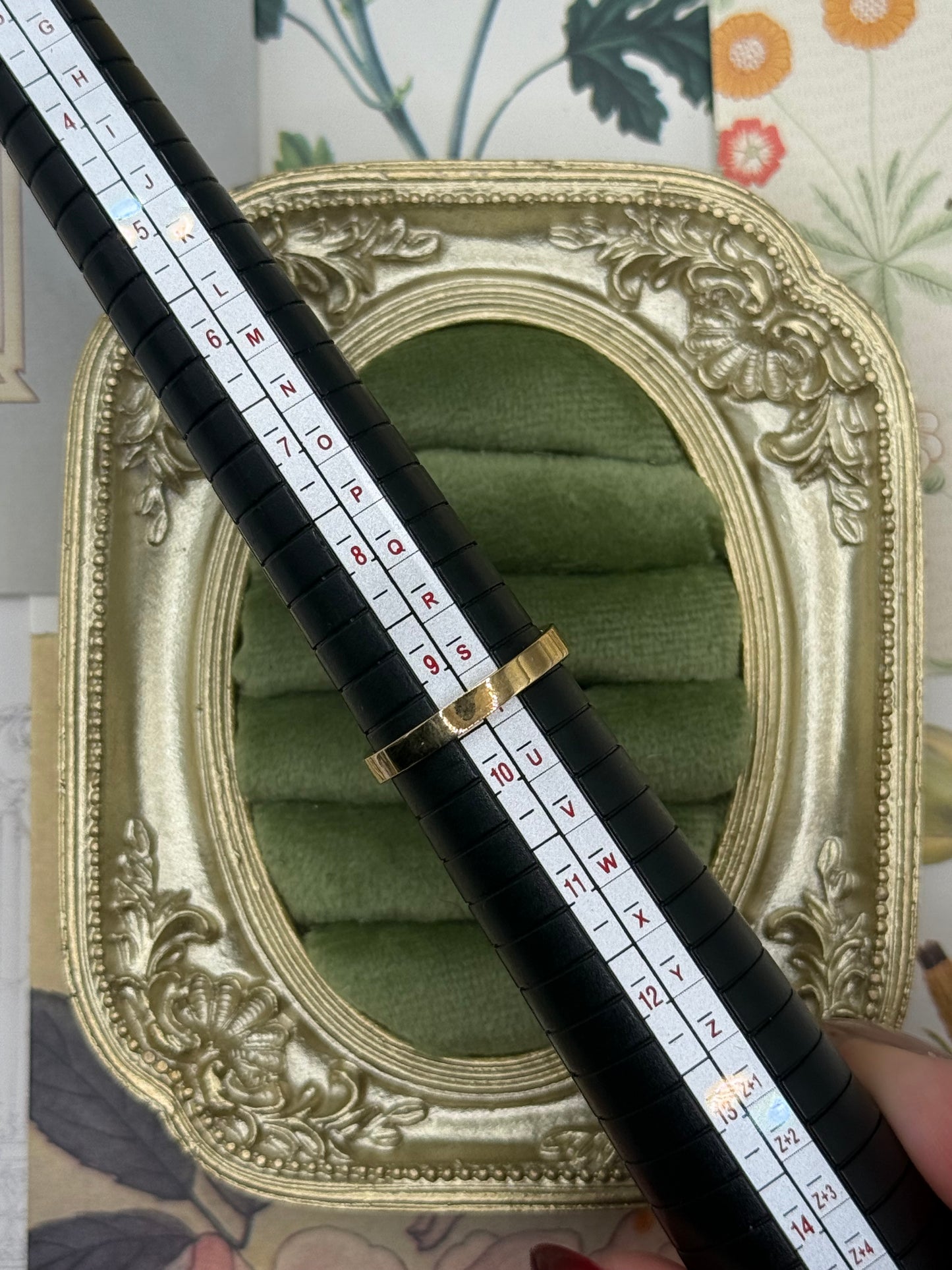 Vintage Gold Tone Old Stock Gemstone Ring Size 9.5