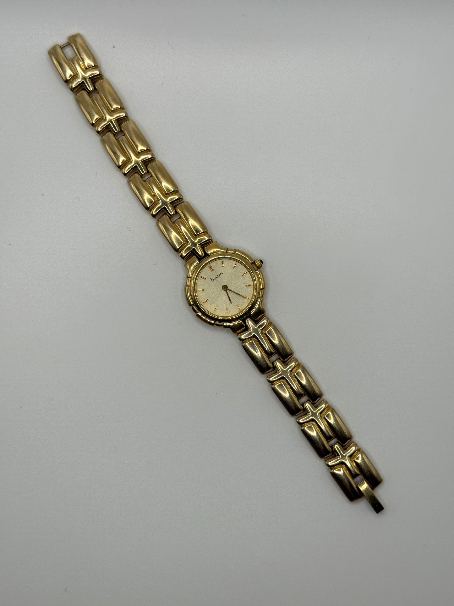 working gold tone bulova watch