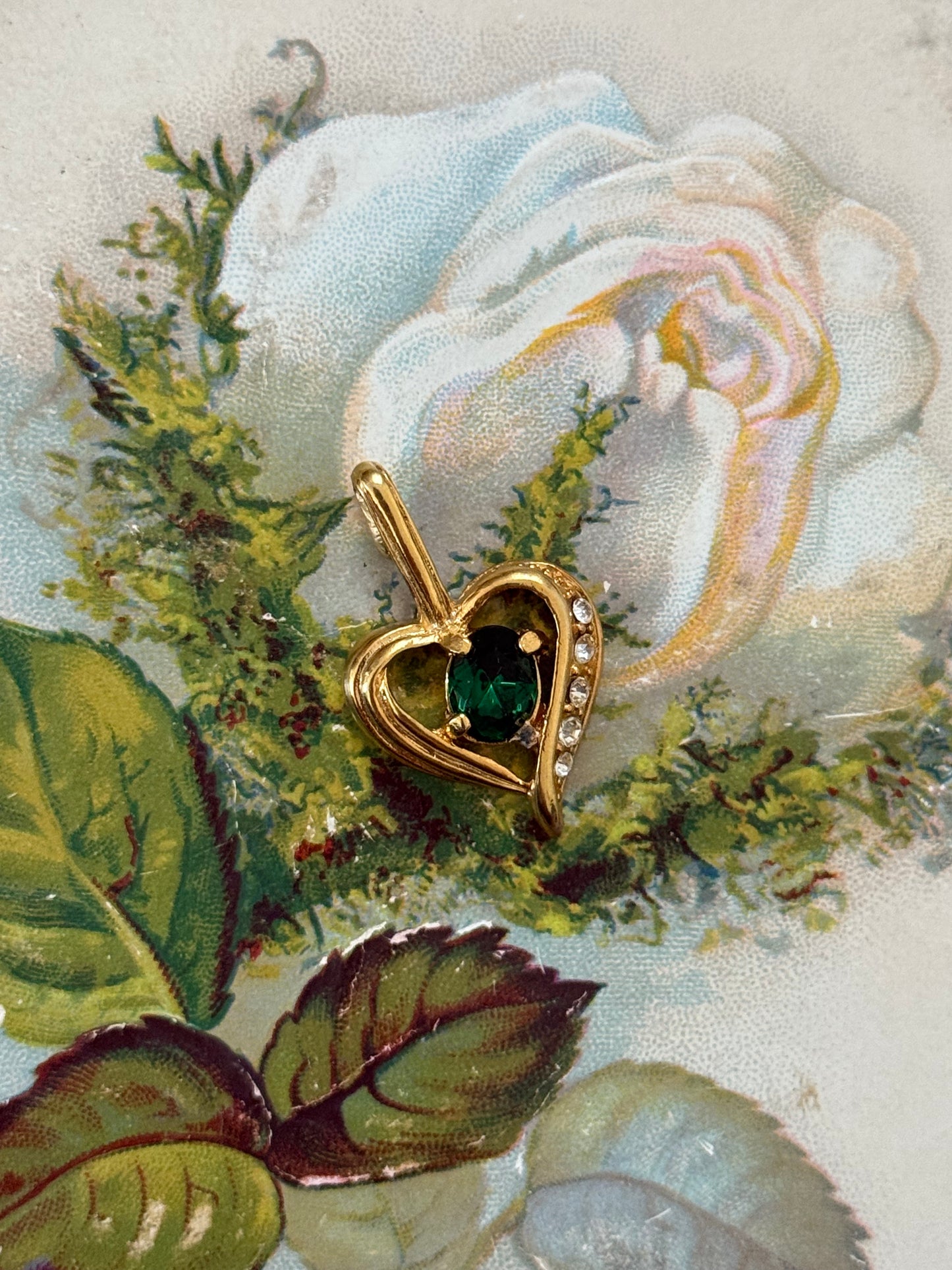 gold tone heart green stone hook pendant