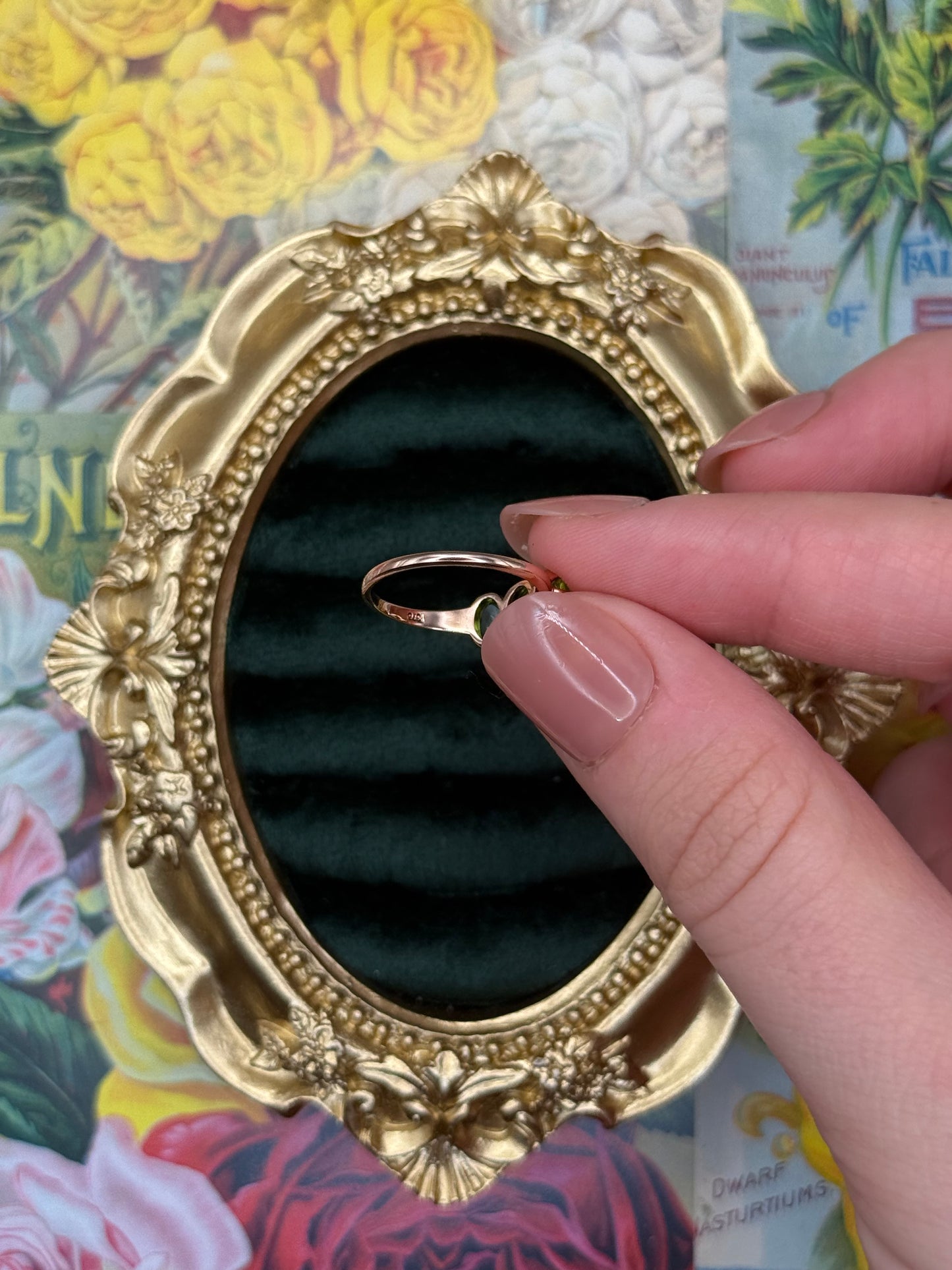 9k Rose Gold Peridot Cabochon Ring Size 6