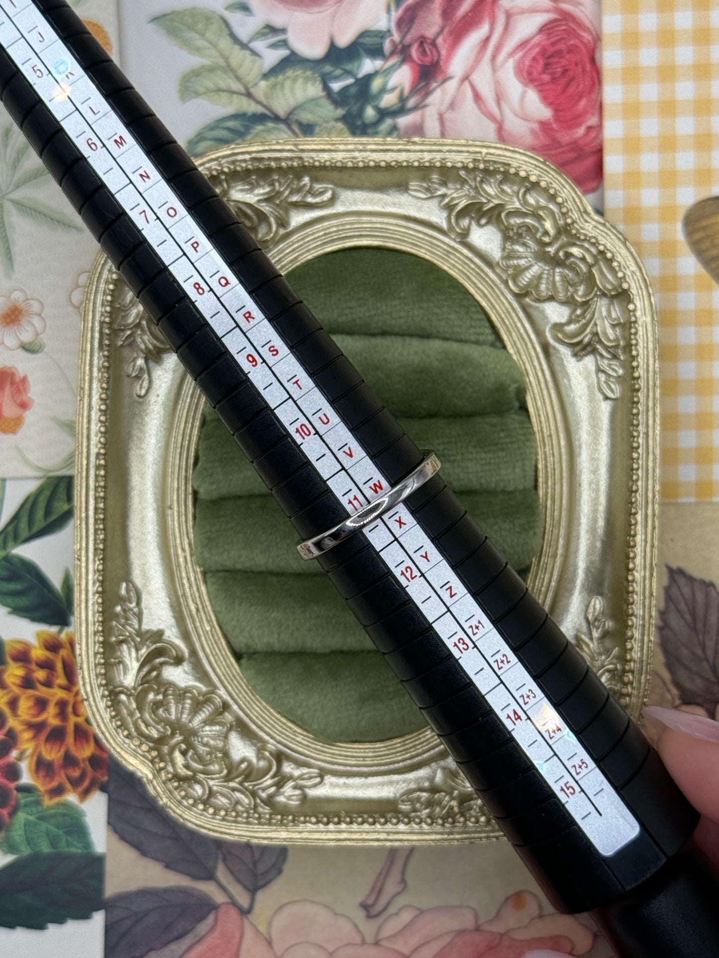 Vintage Silver Tone Ring Size 11