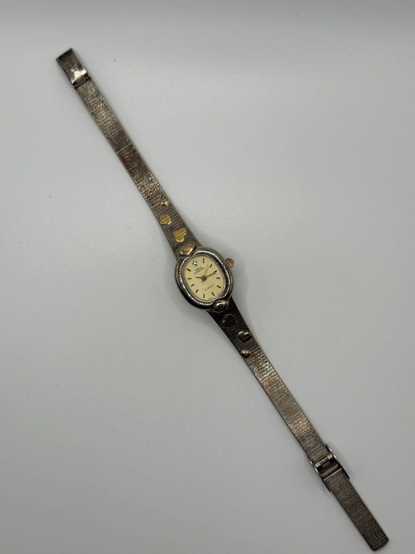 working two tone heart watch