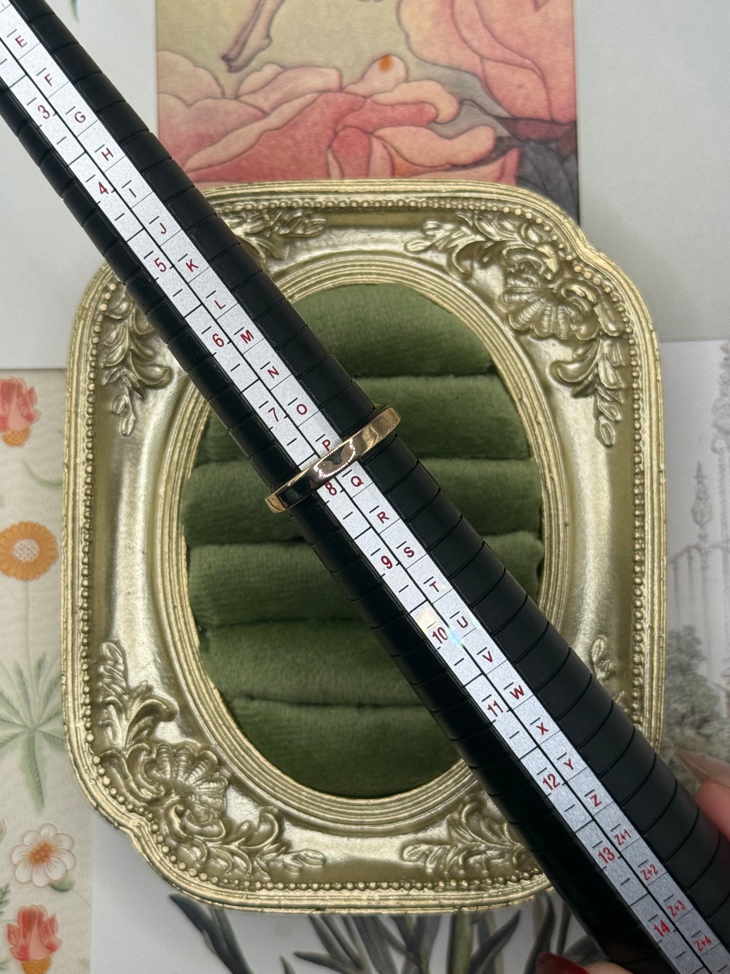 Vintage Gold Tone Old Stock Gemstone Ring Size 8