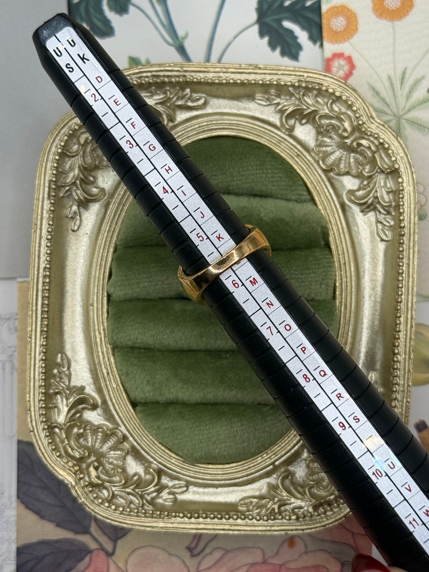 Vintage Gold Tone Old Stock Gemstone Ring Size 5.5