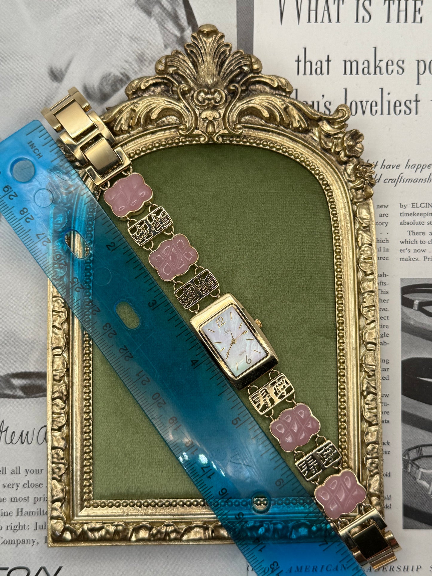 Working Vintage Gold Tone Pink Jade Watch