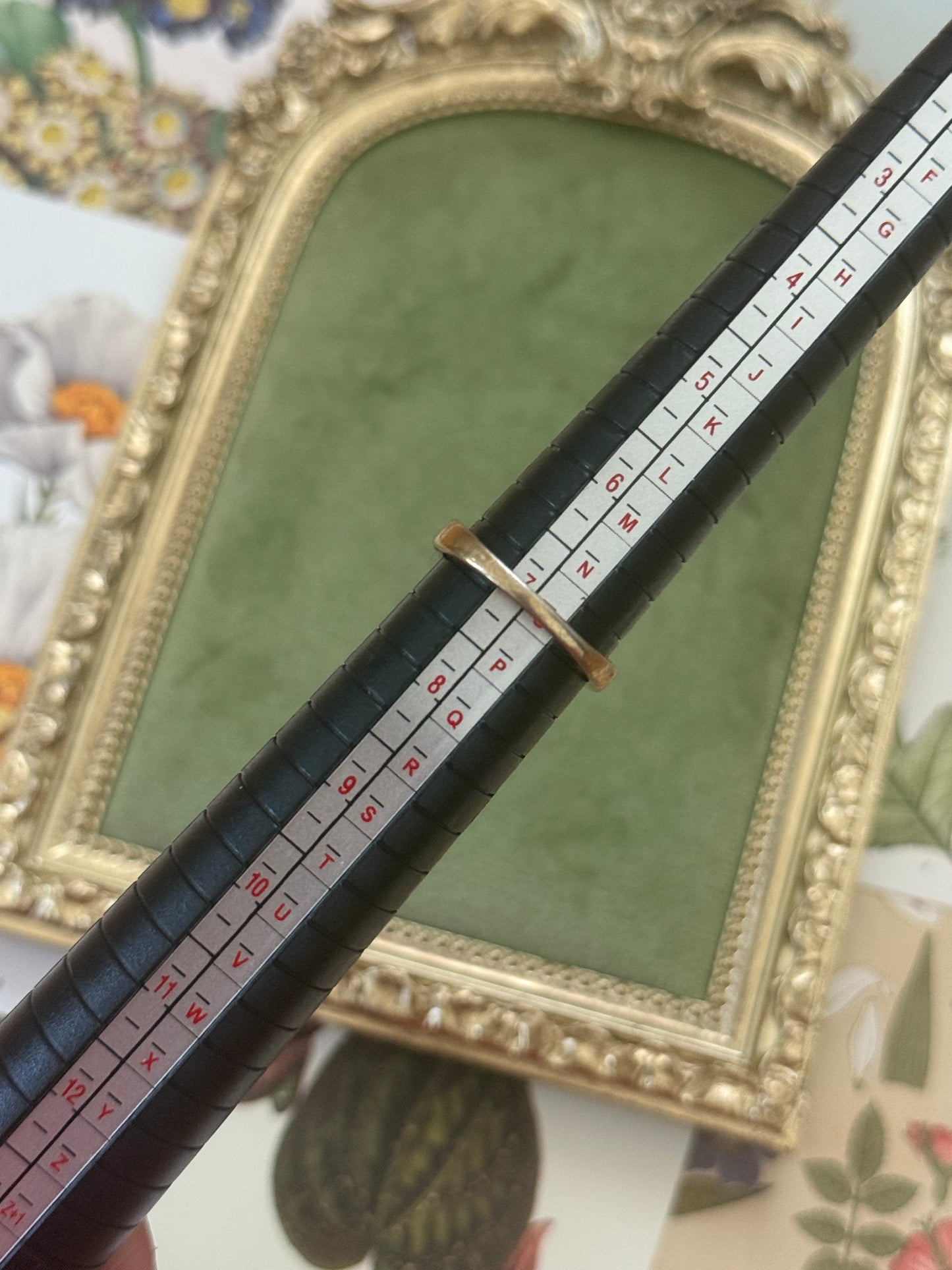 Vintage Gold Tone Avon Baguette Horseshoe Ring Size 7