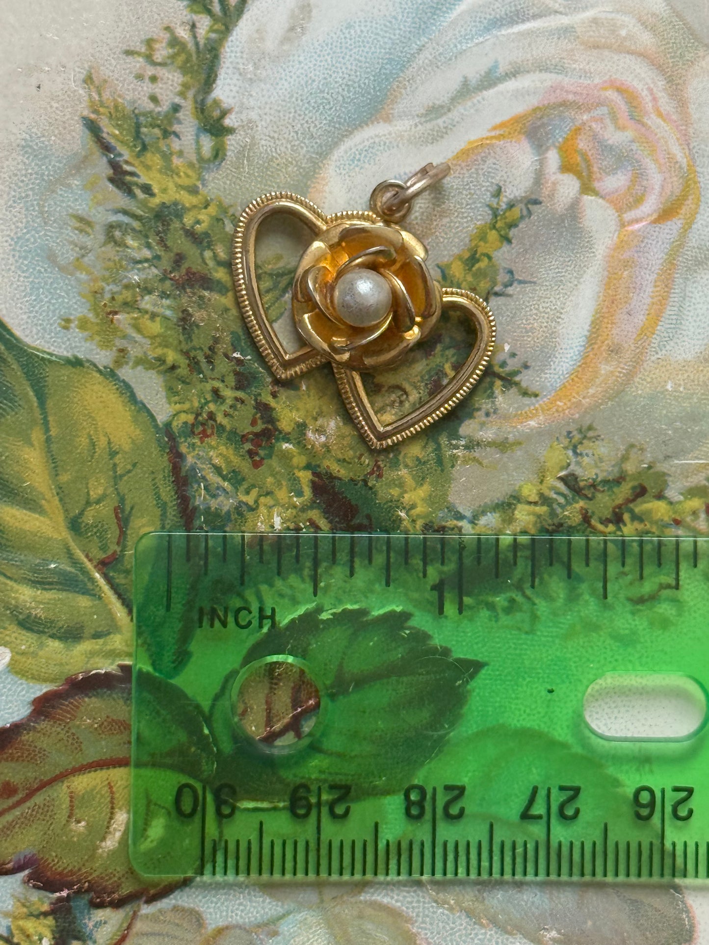 gold tone pearl heart pendant