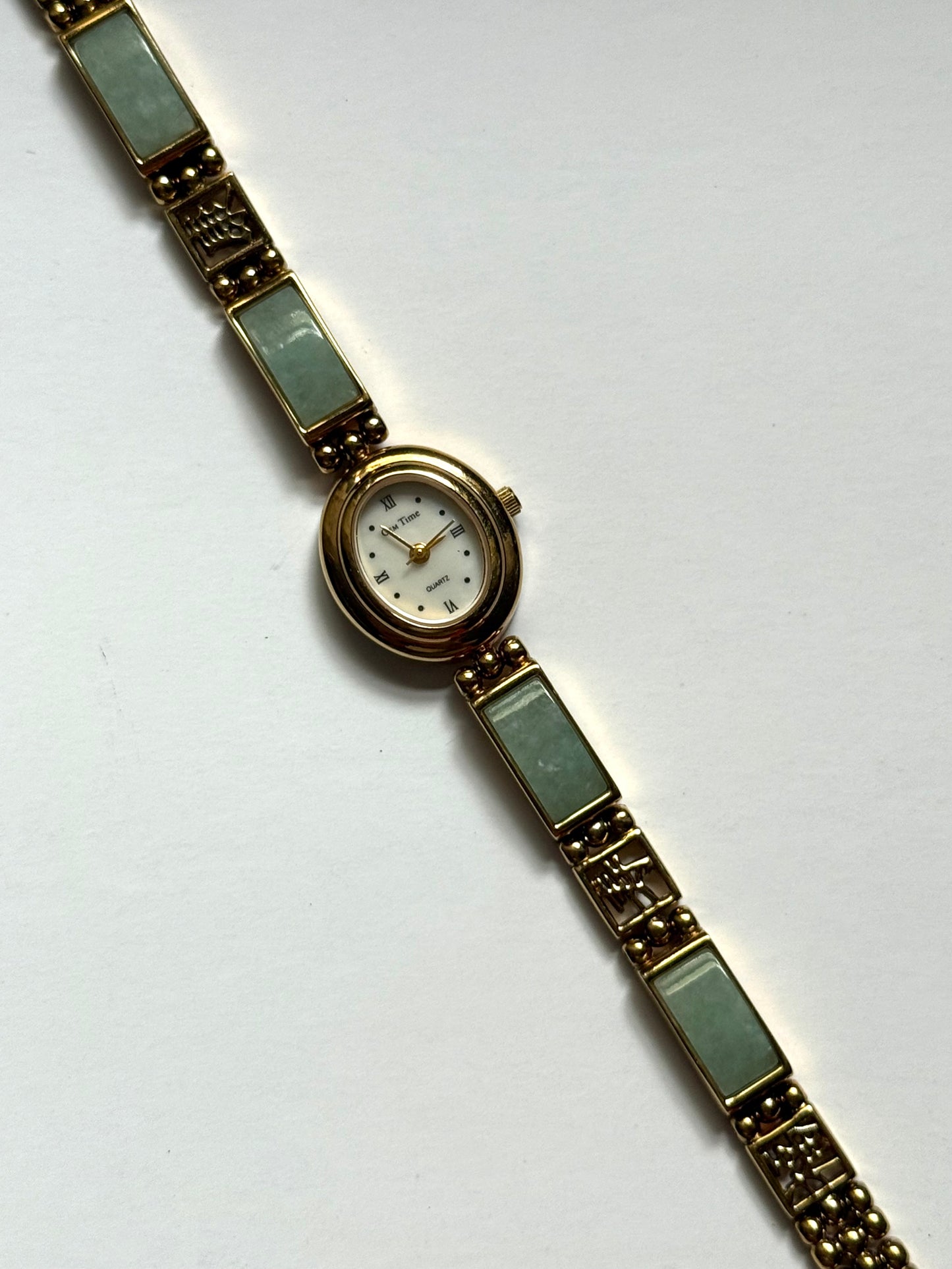 working gold tone green jade gemstone watch