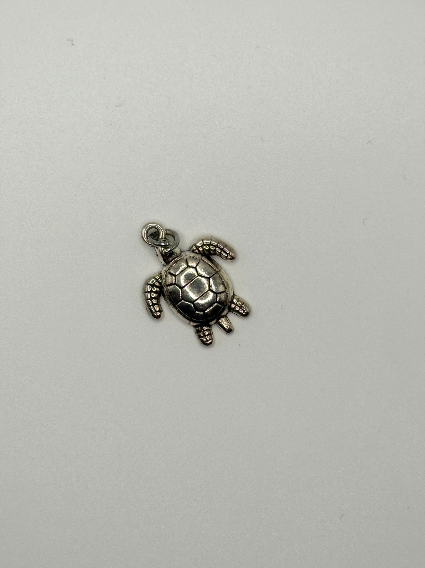 silver tone turtle pendant