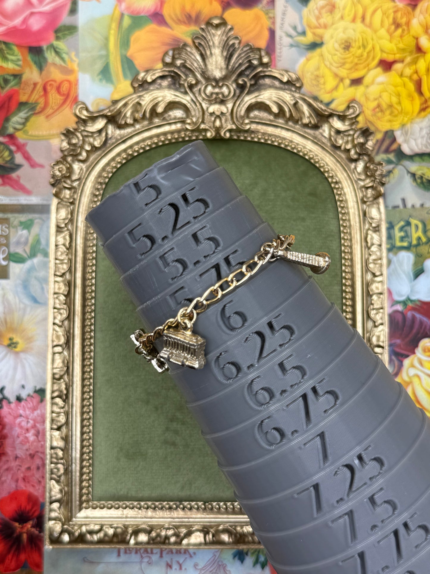 Vintage Gold Tone Architecture Charm Bracelet 5.75”