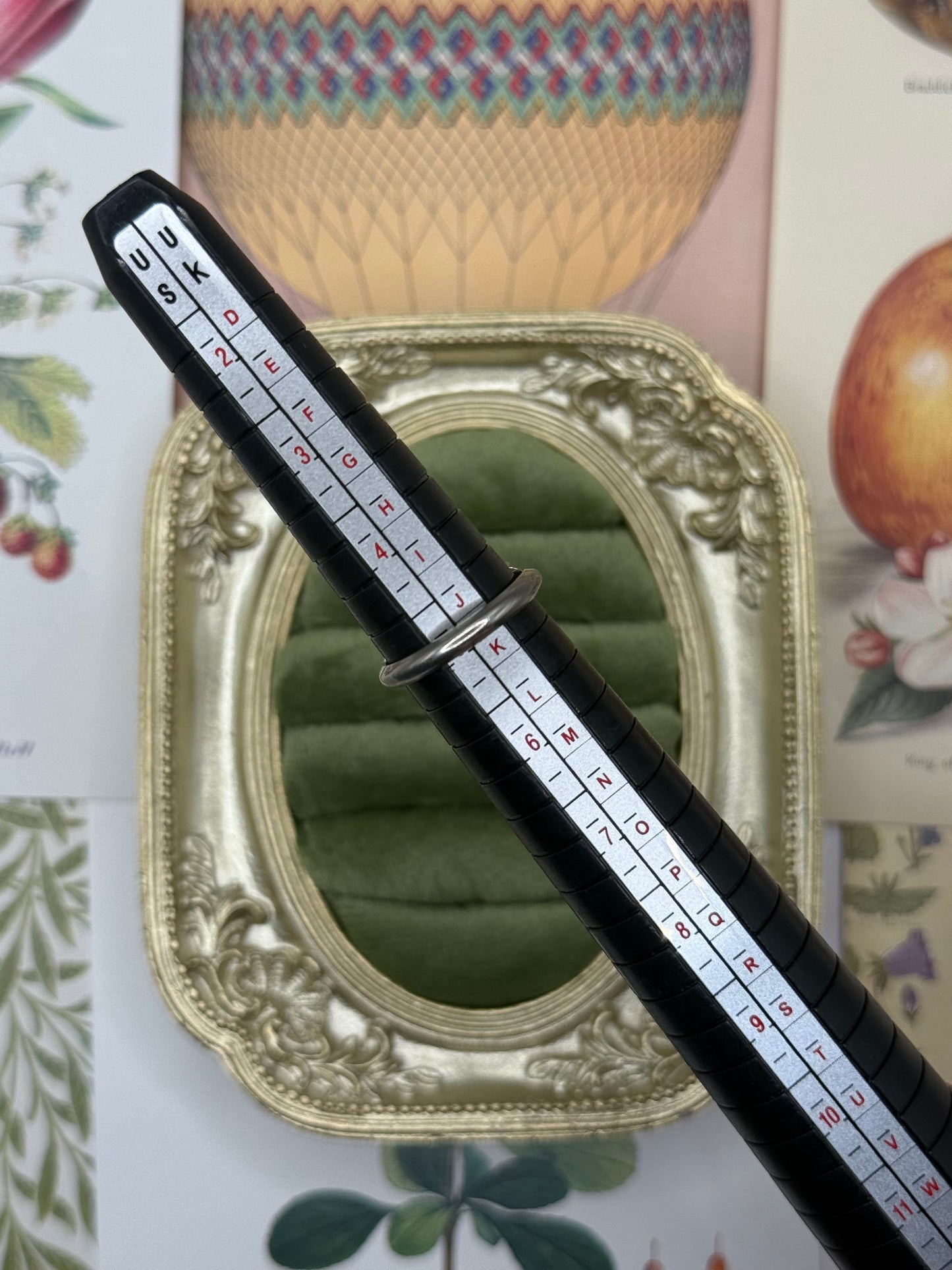 Vintage Silver Tone Avon Ring Size 5