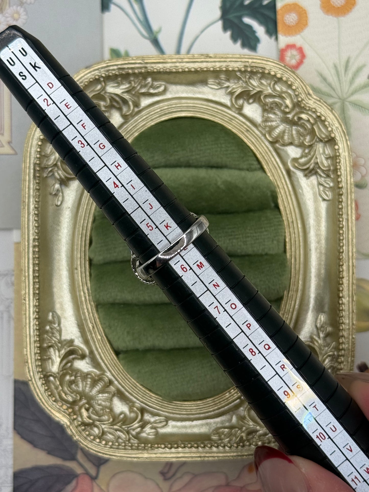 Vintage Silver Tone Old Stock Gemstone Ring Size 5.5