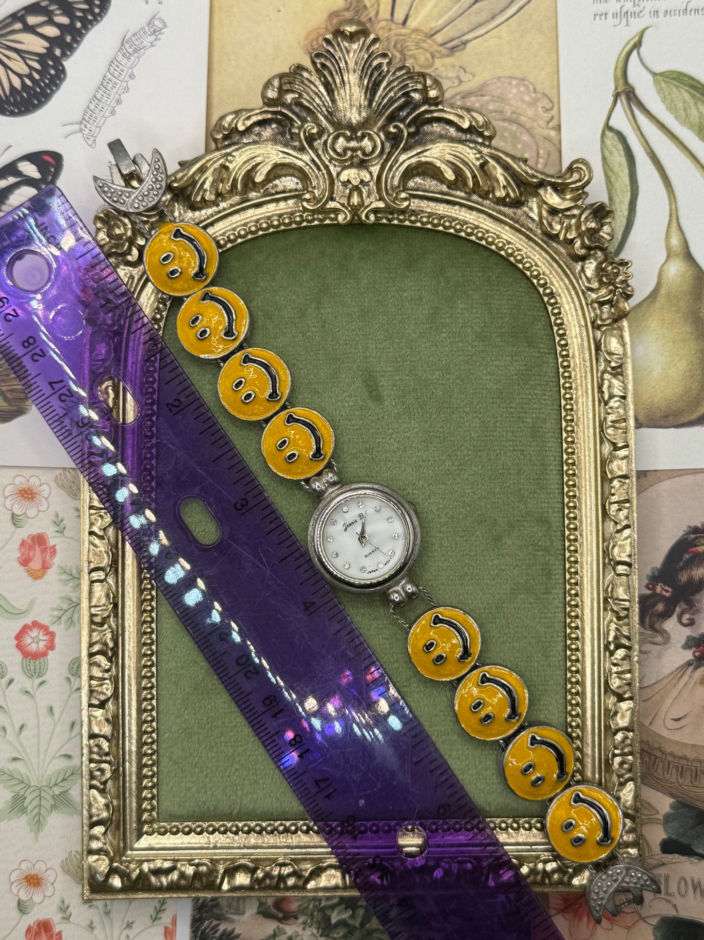 Working Vintage Silver Tone Smiley Slider Watch