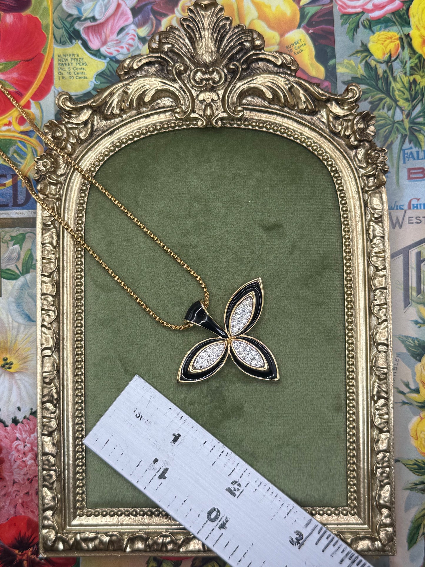 Vintage Gold Tone Enameled Monet Necklace 16”