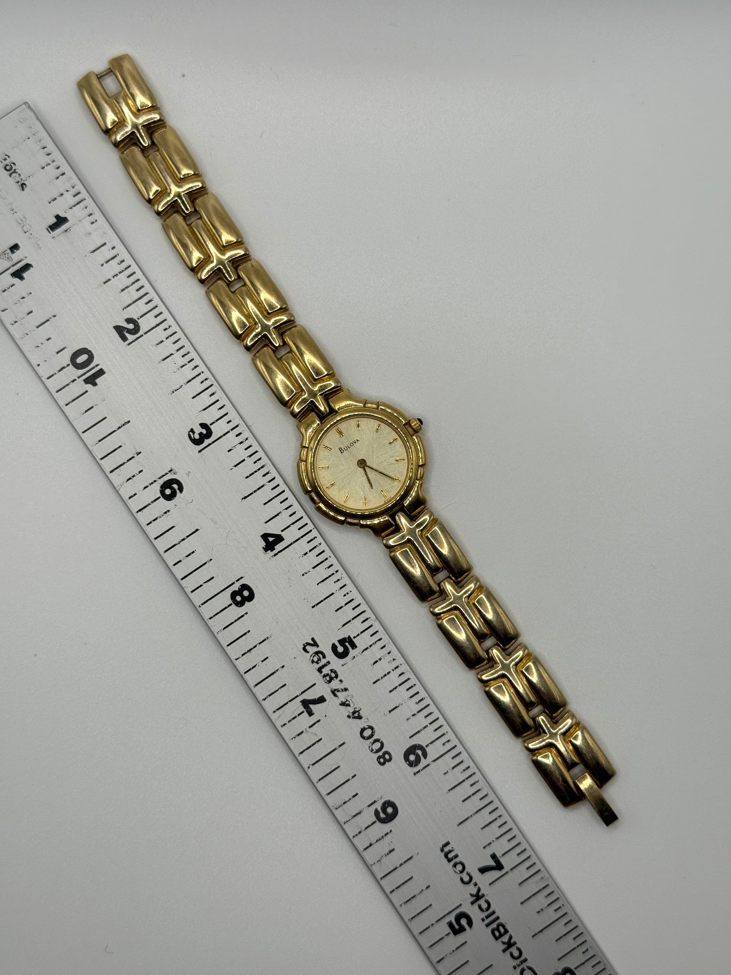 working gold tone bulova watch