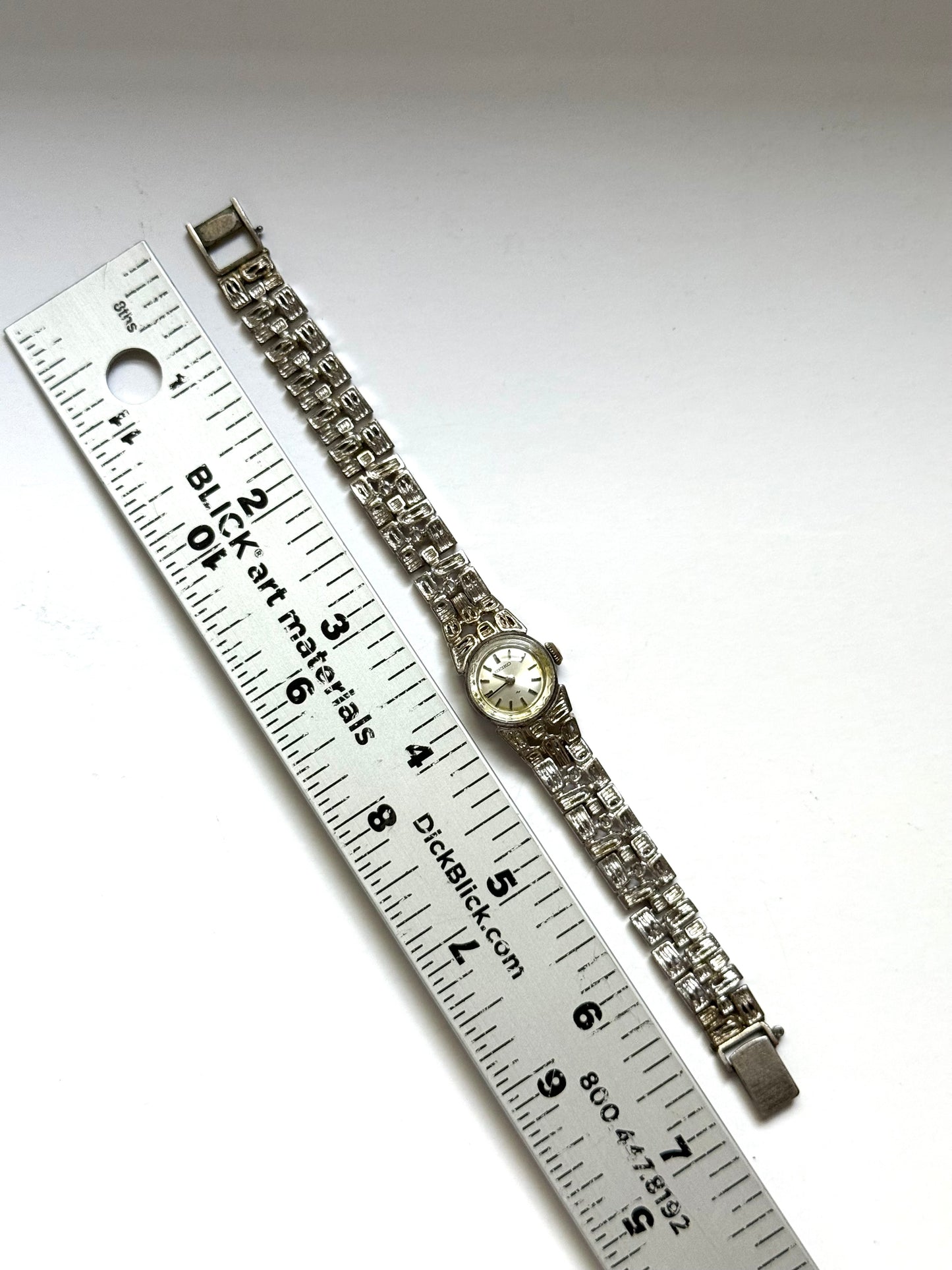 working silver tone wind up seiko watch