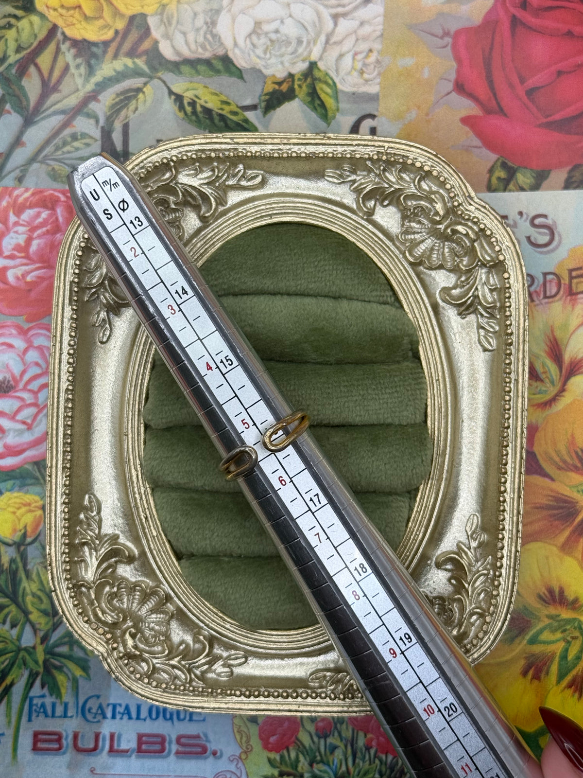 Vintage Gold Tone Mosaic Ring Size 5