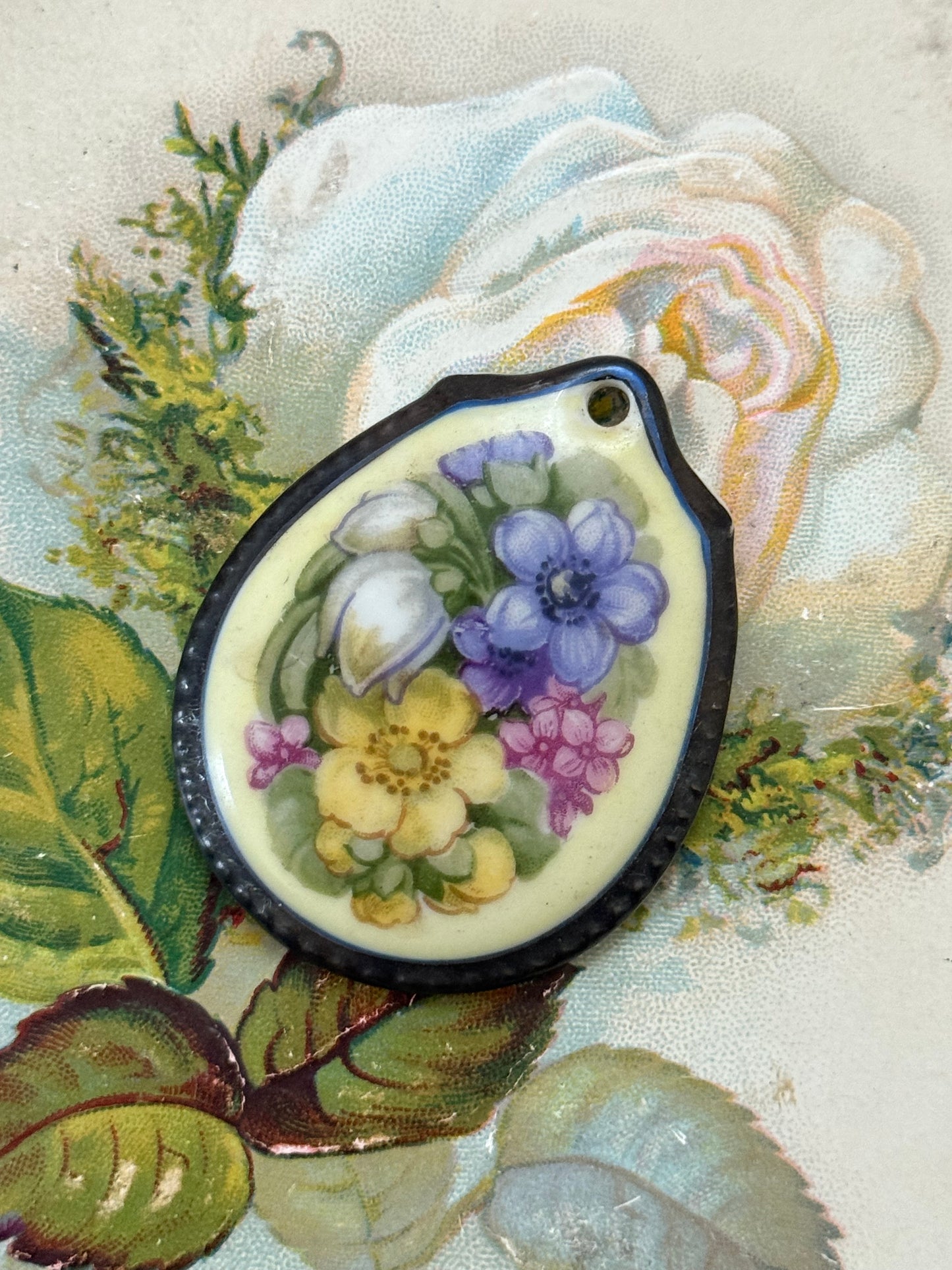 ceramic vintage floral pendant