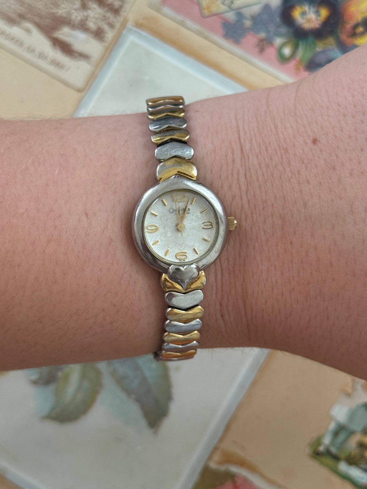 working two tone heart band stretchy watch
