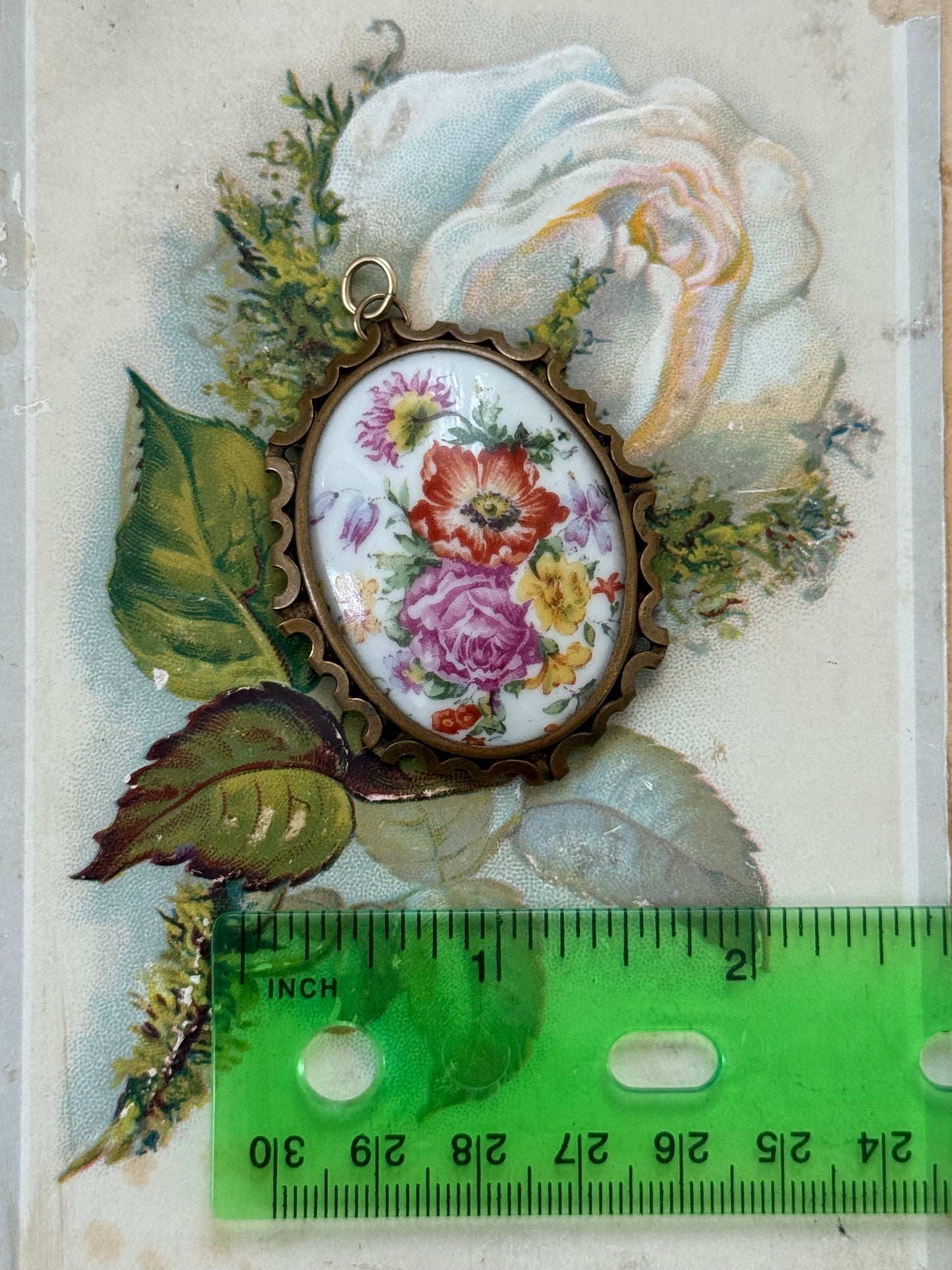 ceramic gold tone floral pendant