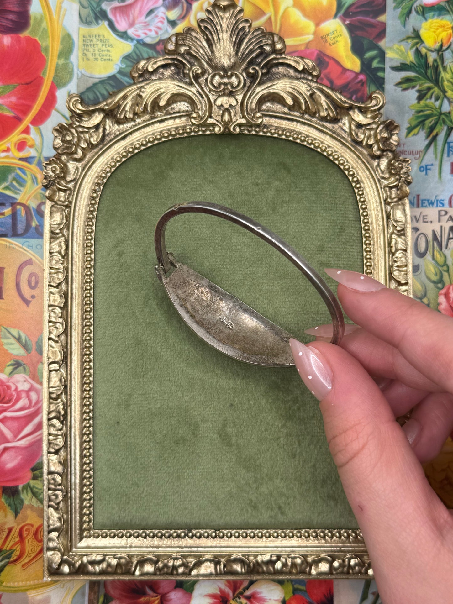 Vintage Silver Tone Alpaca Mexico Bangle 5.75”