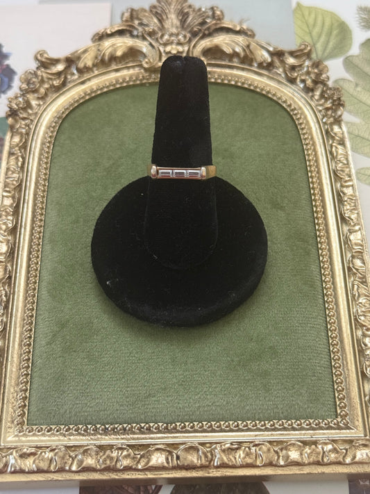 Vintage Gold Tone Avon Baguette Horseshoe Ring Size 7