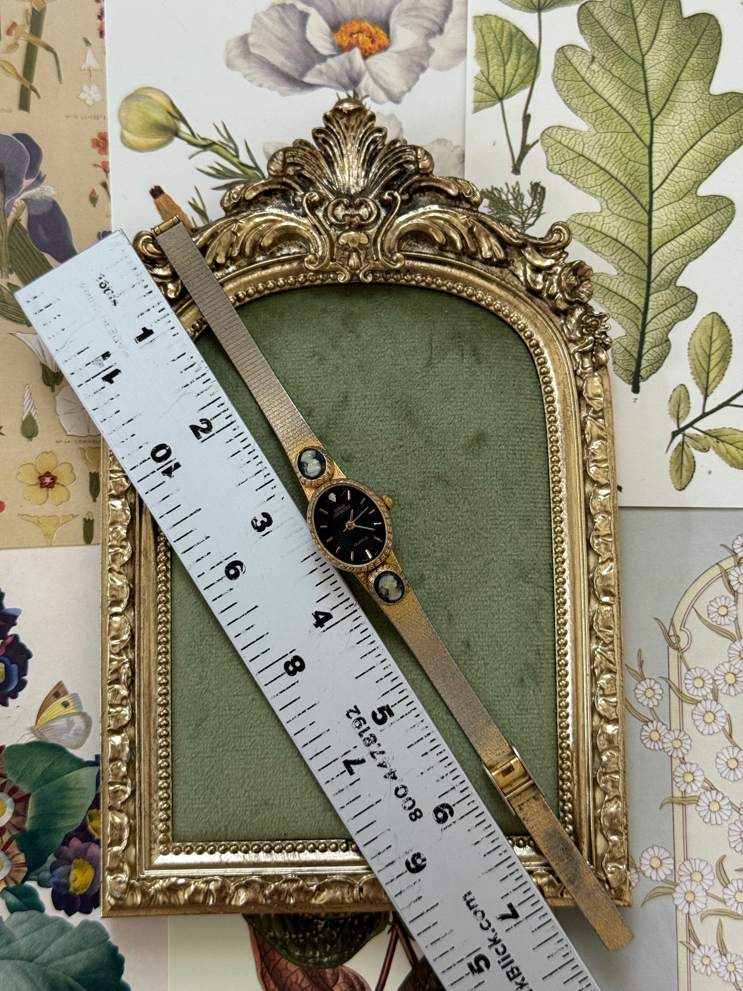 Working Vintage Gold Tone Adjustable Cameo Watch