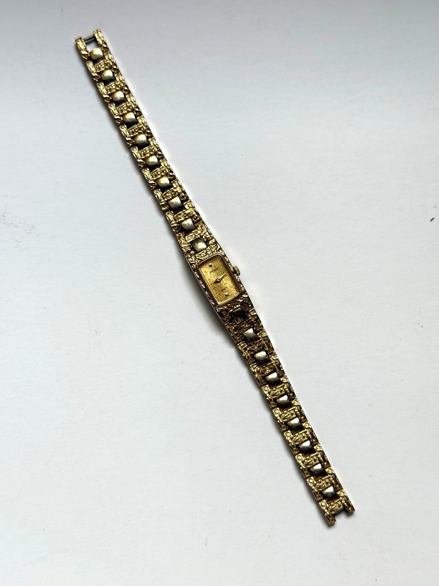 working gold tone gold nugget style pulsar by seiko watch
