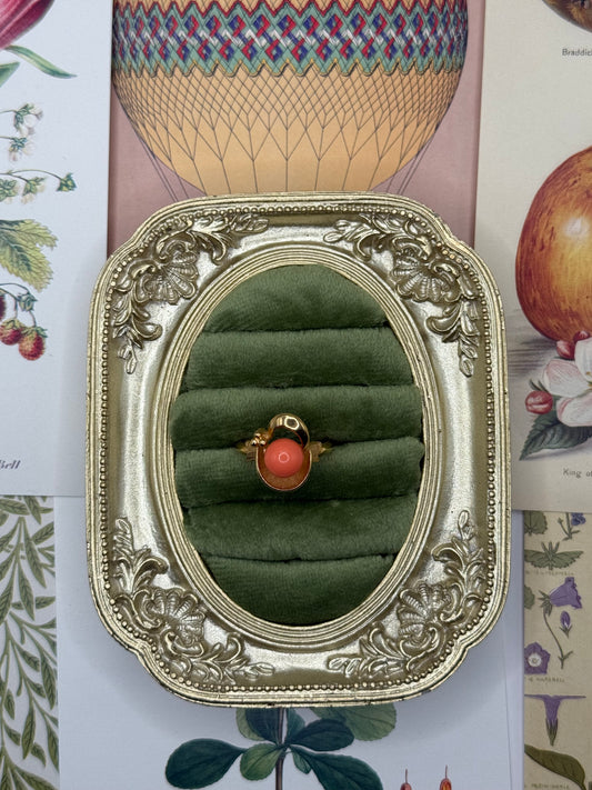 Vintage Gold Tone Avon Coral Ring Size 6.5