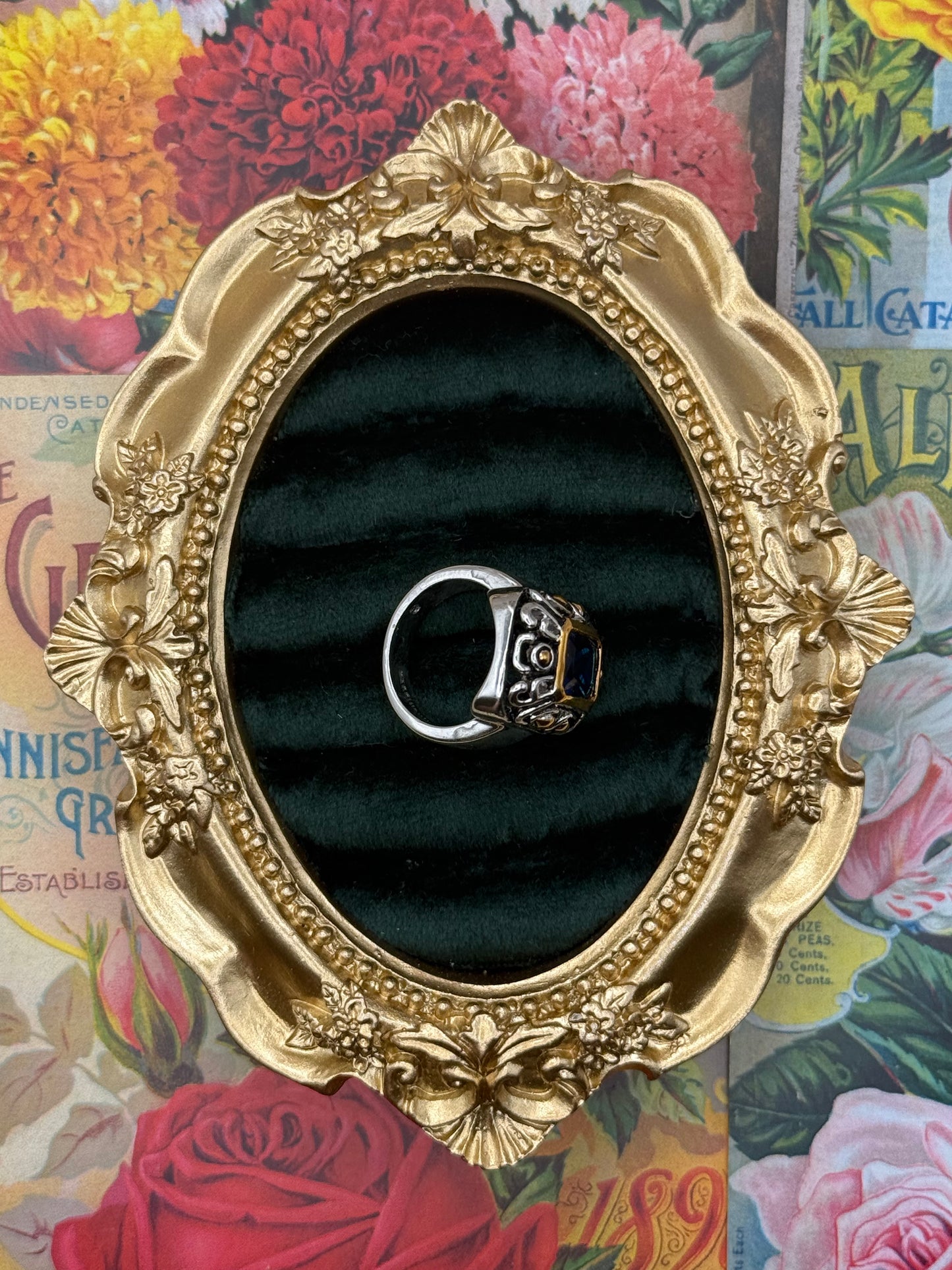 Vintage Two Tone Old Stock Ring Size 5
