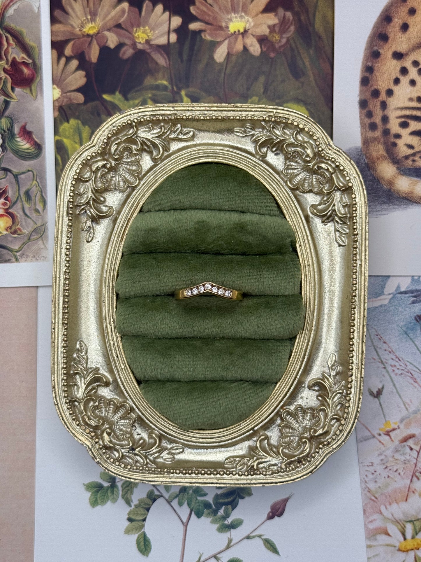 Vintage Gold Tone Ring Size 7