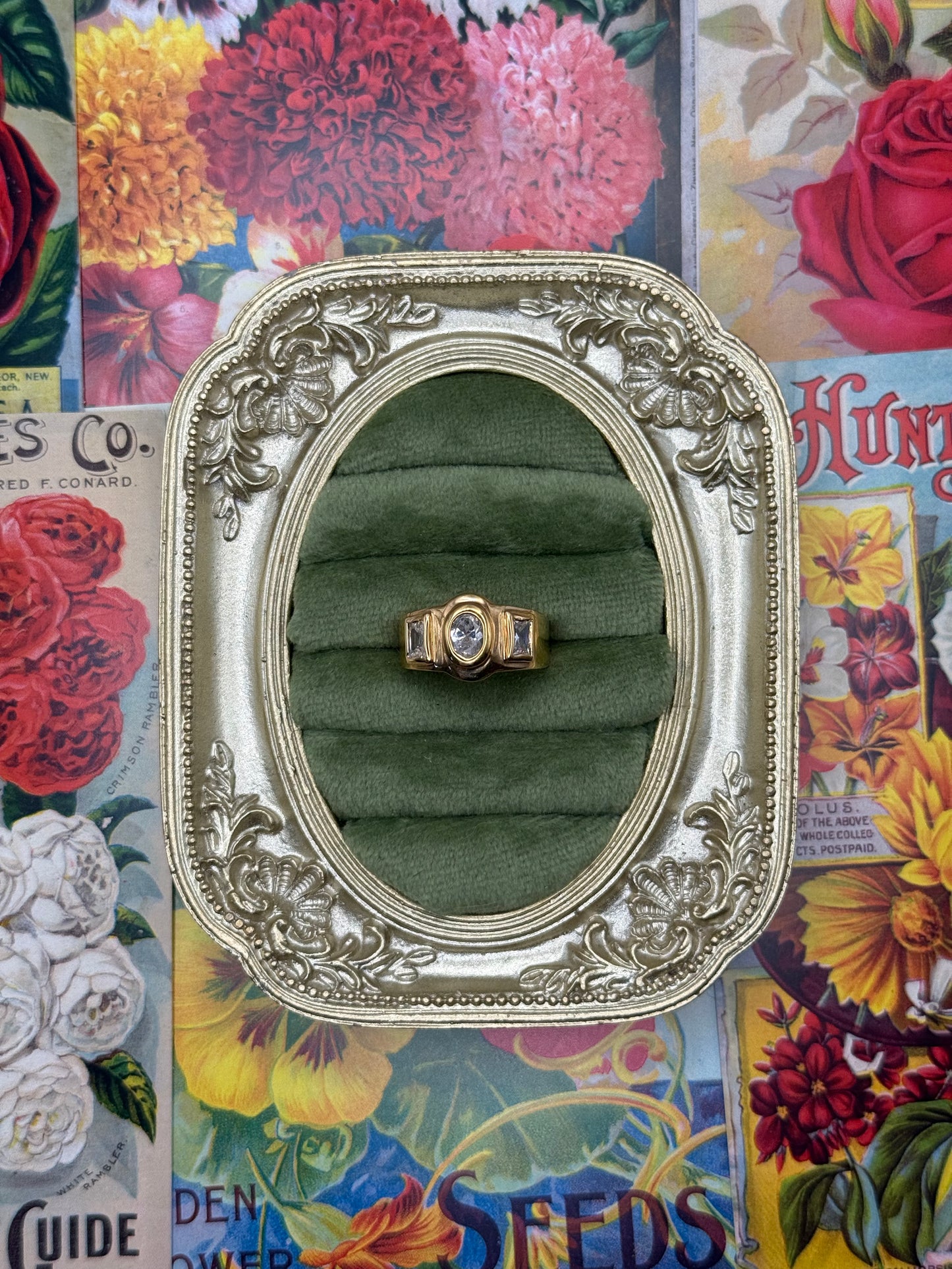 Vintage Gold Tone Old Stock Ring Size 7
