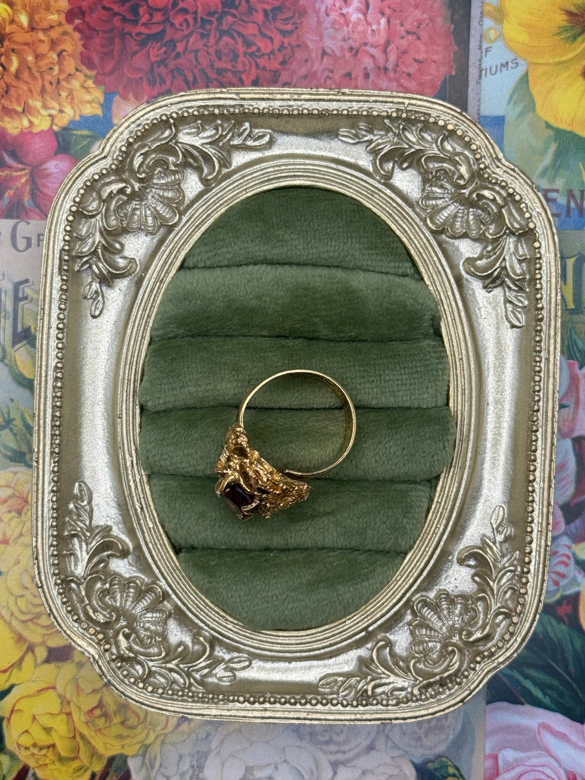 Vintage Gold Tone Adjustable Ring Size 6.5