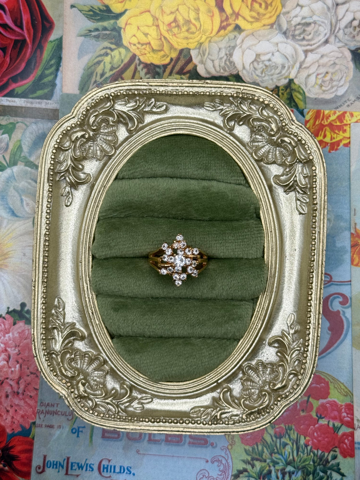 Vintage Gold Tone Ring Size 5