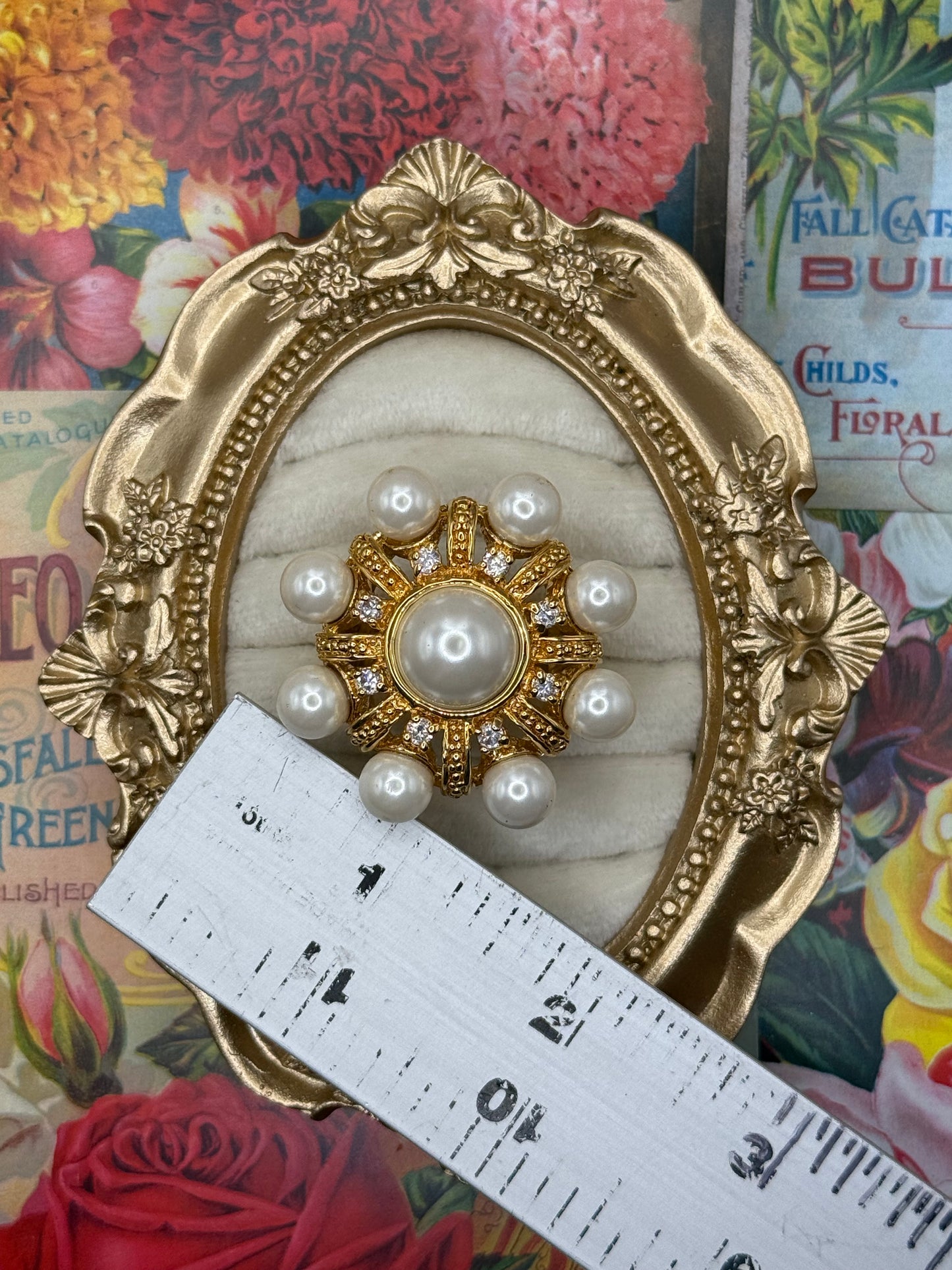 Vintage Gold Tone Chunky Pearl Ring Size 10