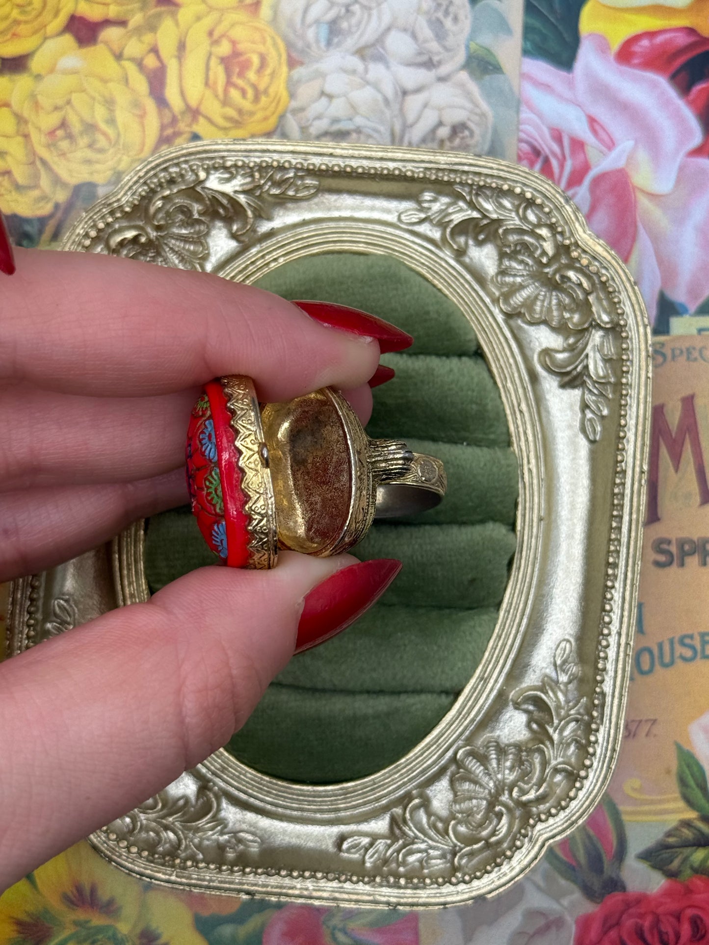 Vintage Gold Tone Adjustable Red Poison Capsule Ring Size 6