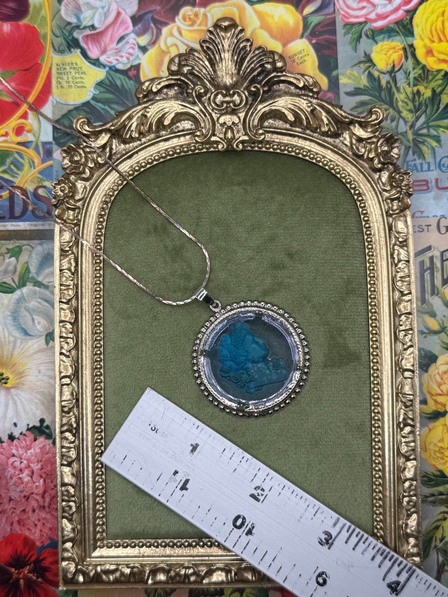 Vintage Silver Tone Cameo Necklace 22”