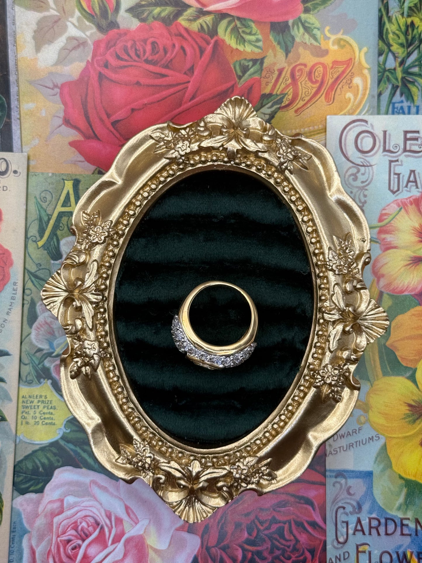 Vintage Gold Tone Old Stock Ring Size 6