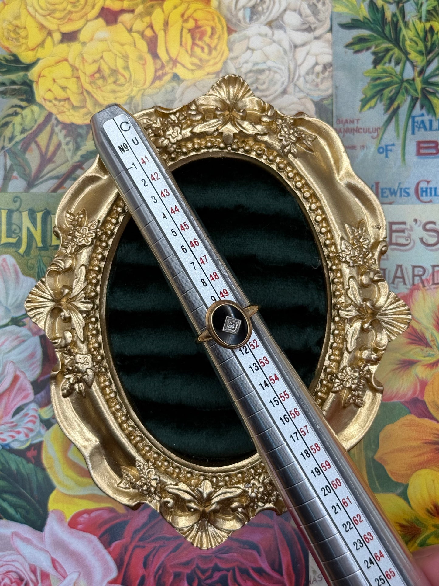 10k Gold Onyx & Diamond Ring Size 5.5