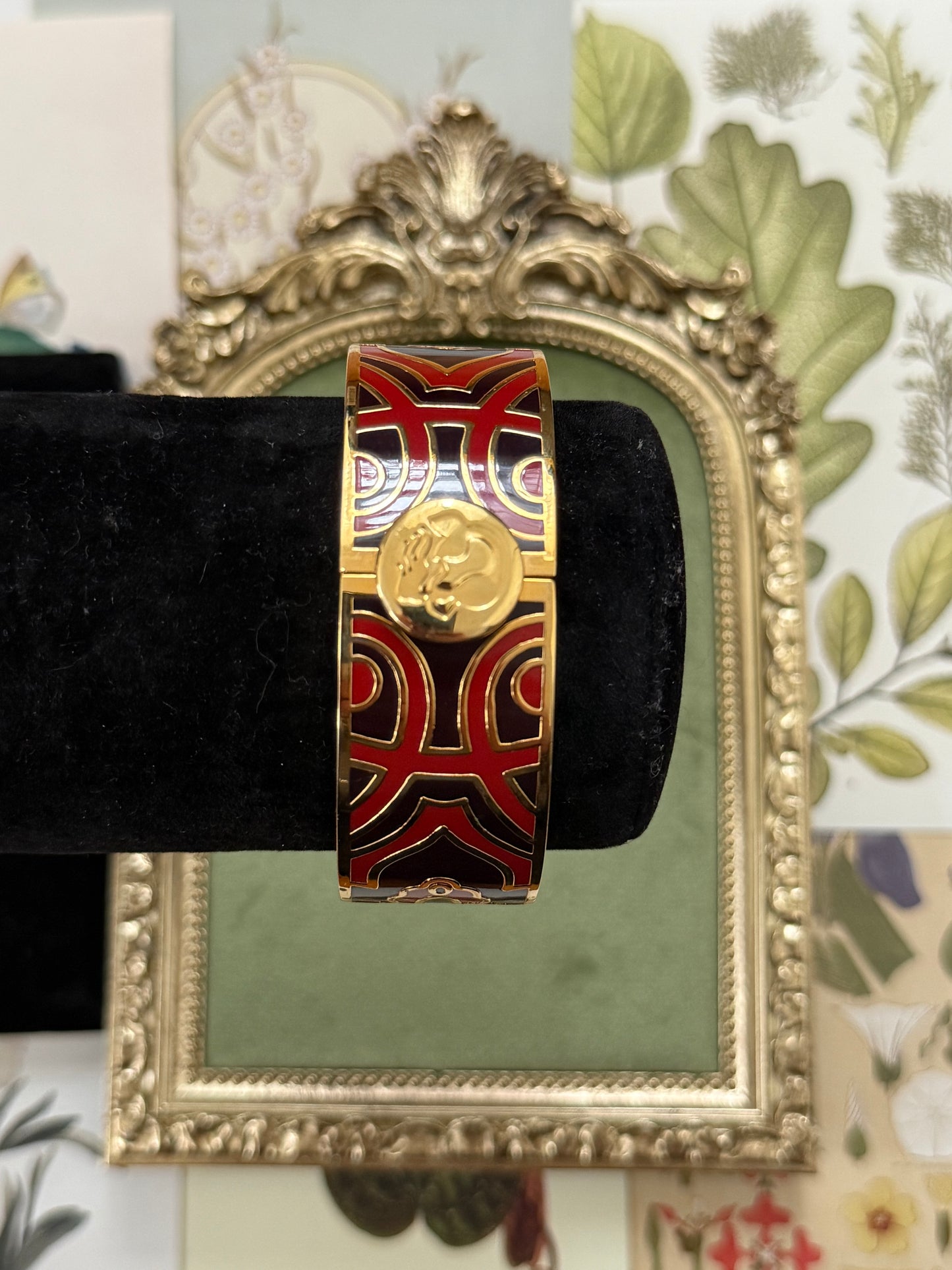 Vintage Gold Tone Enameled Bangle